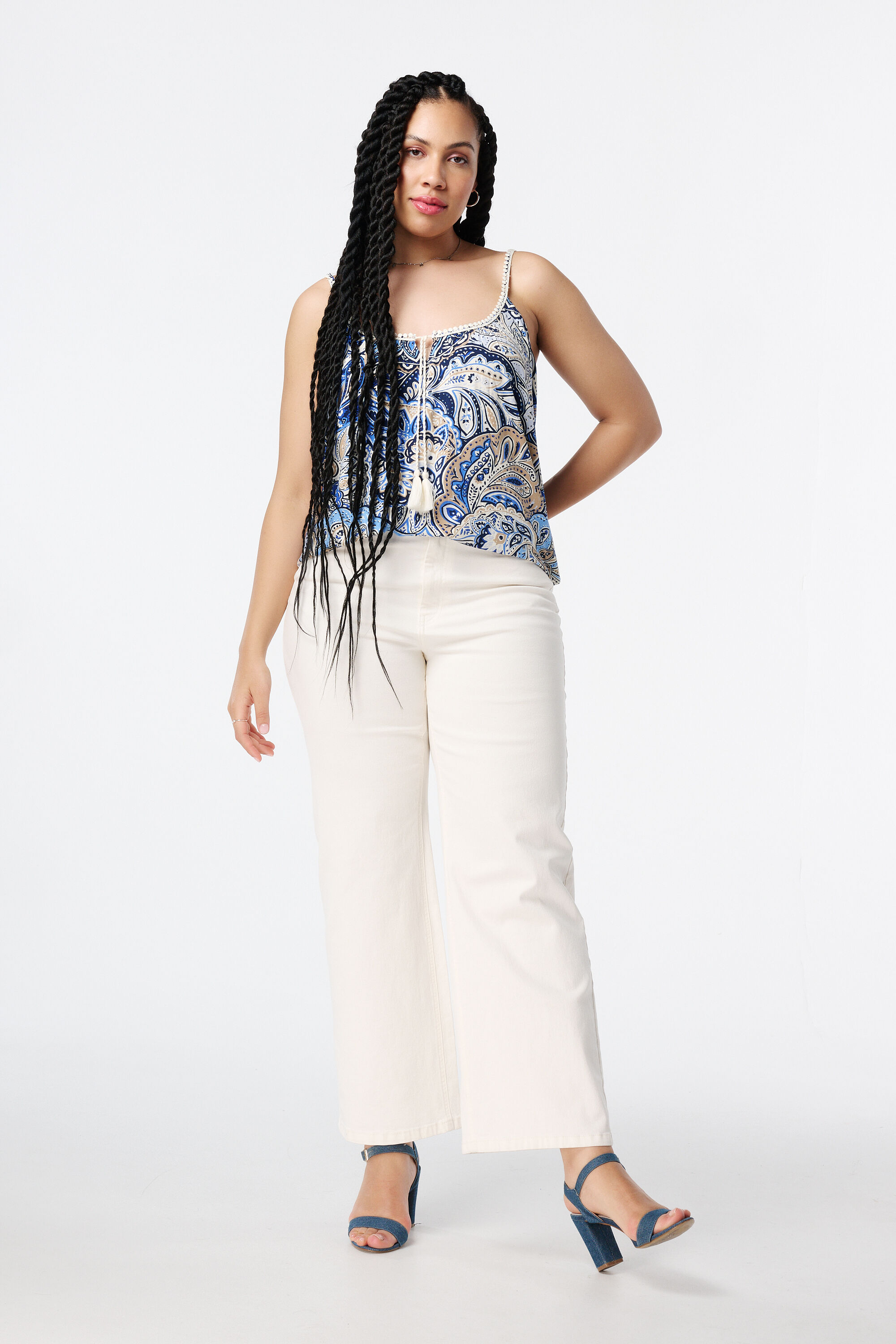 Top met gehaakte details image number 5