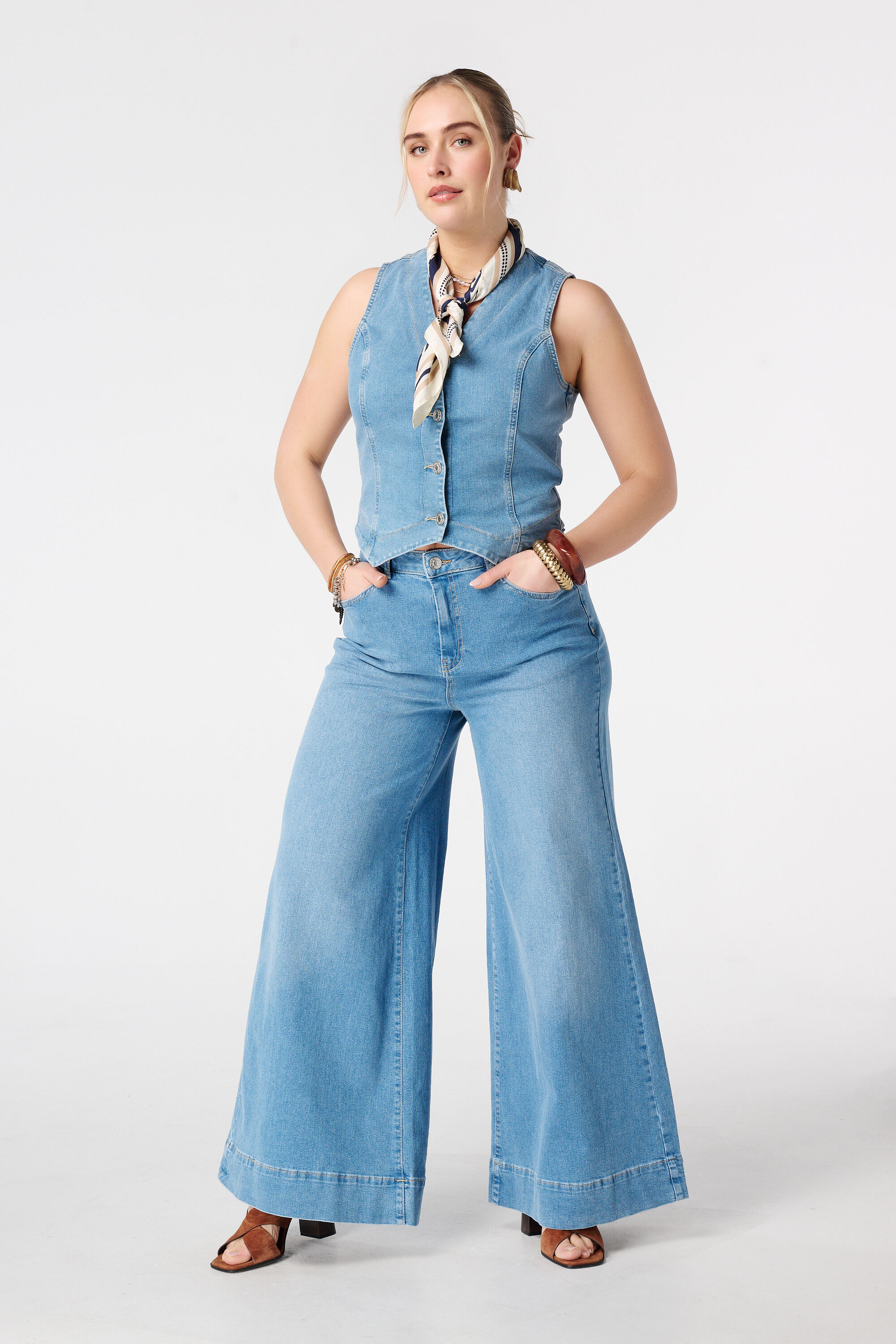 Spijker gilet image number 5