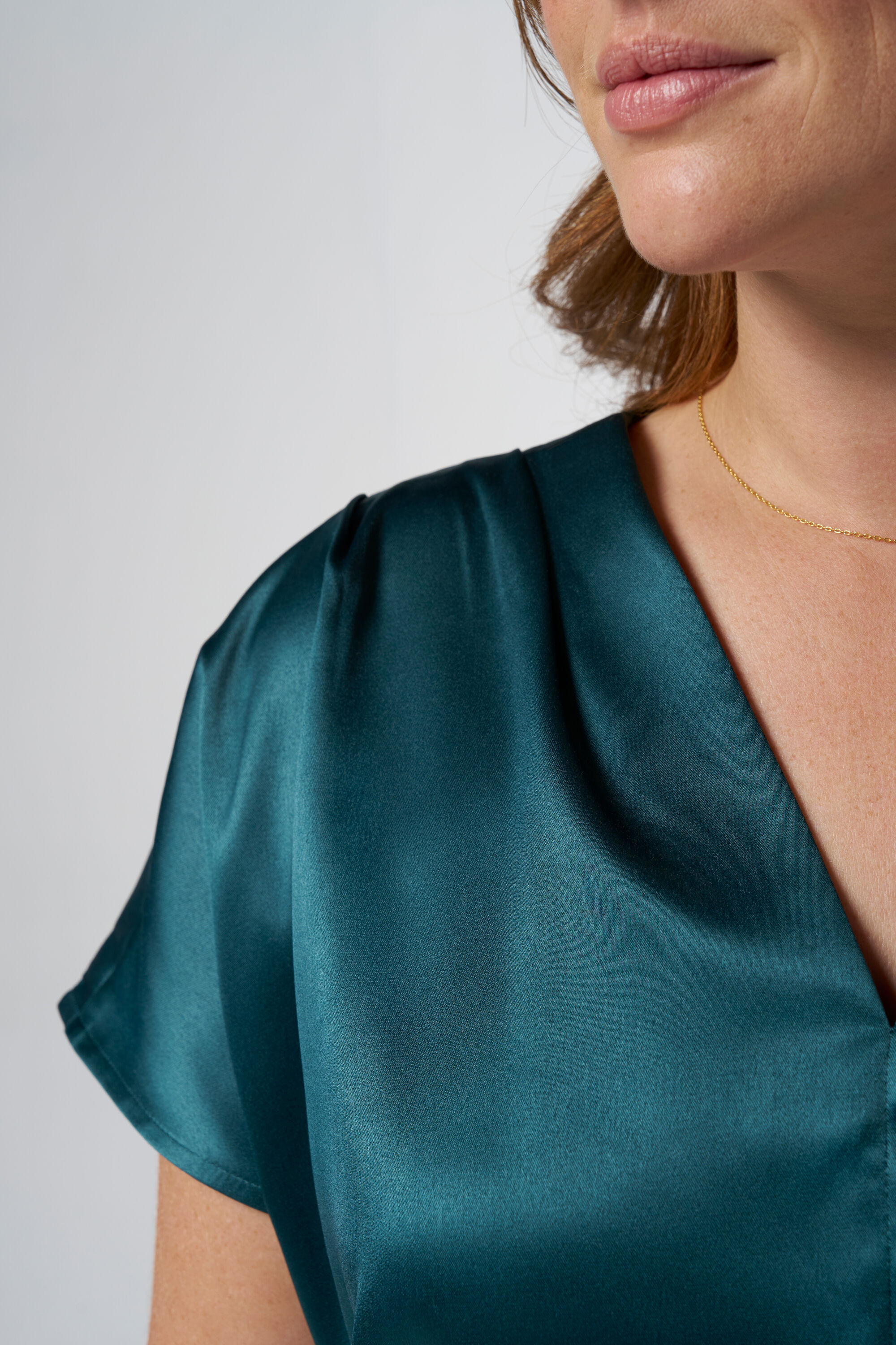 Blouse met satijnen look image number 4