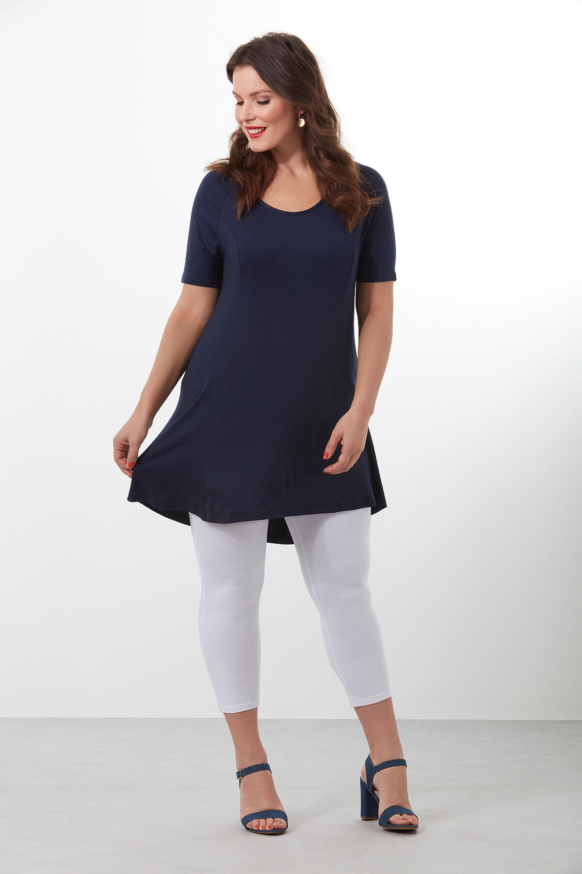 Capri legging image number 4