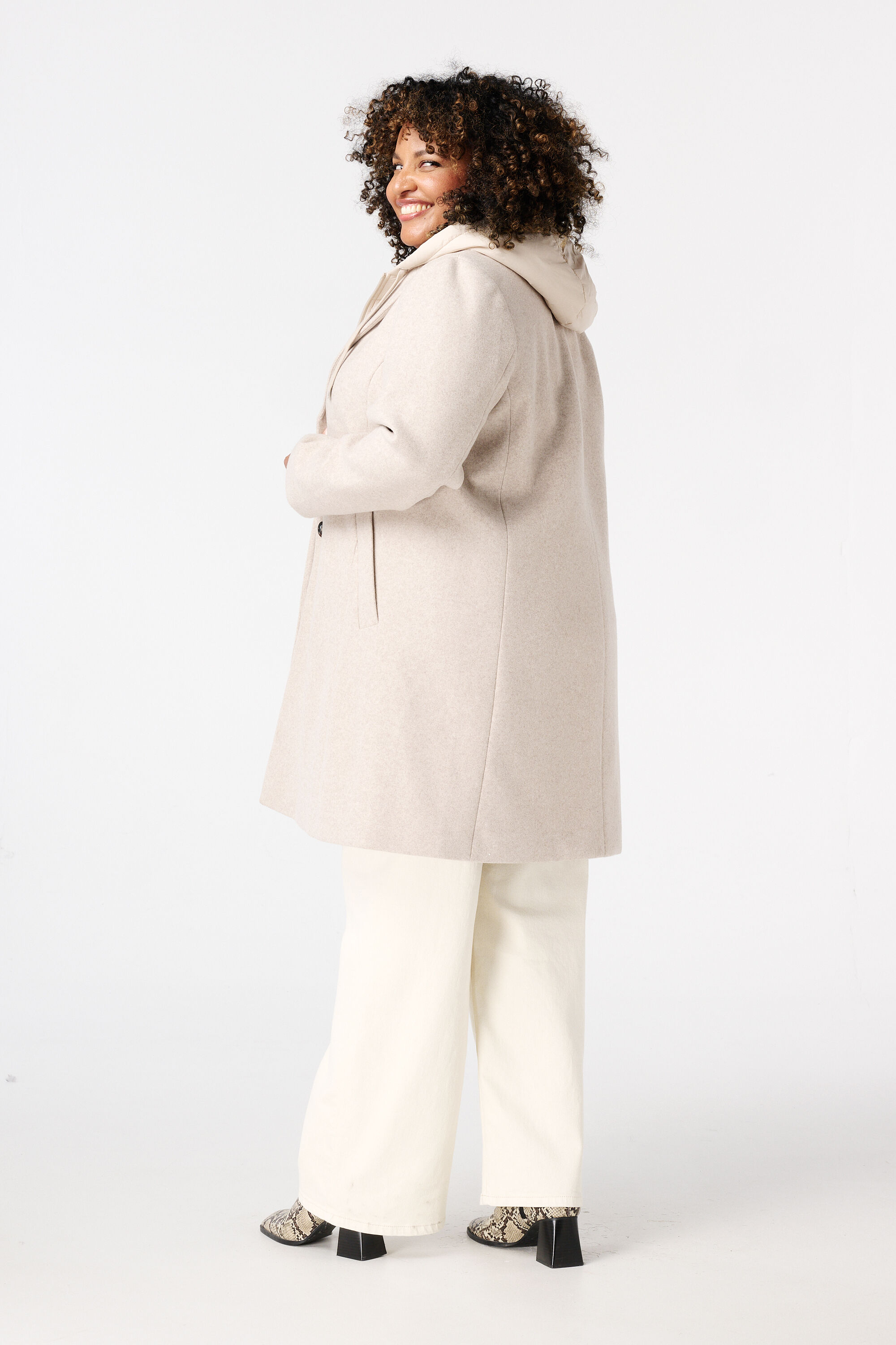 Manteljas met capuchon image number 3