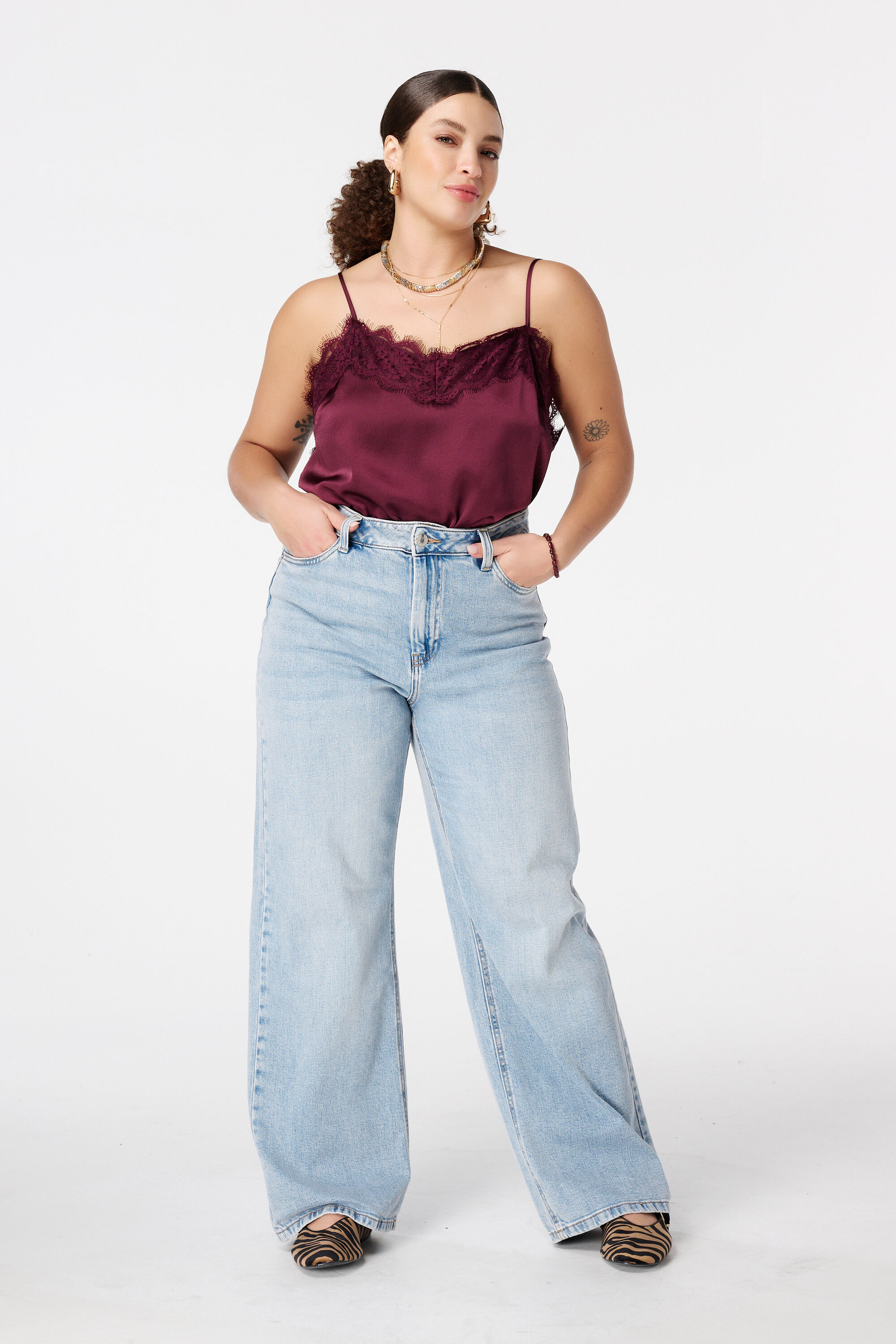 Wide leg jeans IVY image number 6