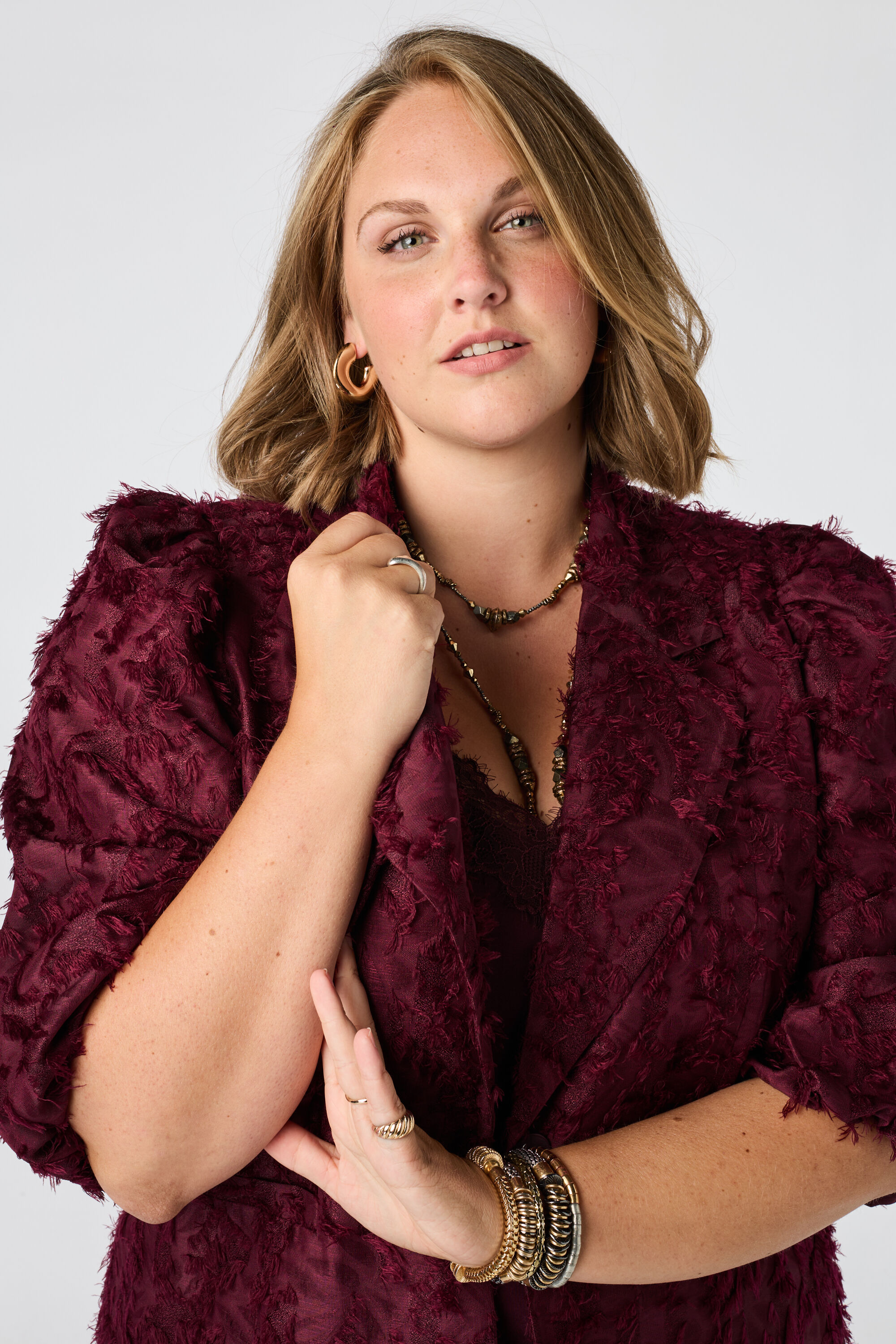 Fluffy blazer met pofmouwen image number 4