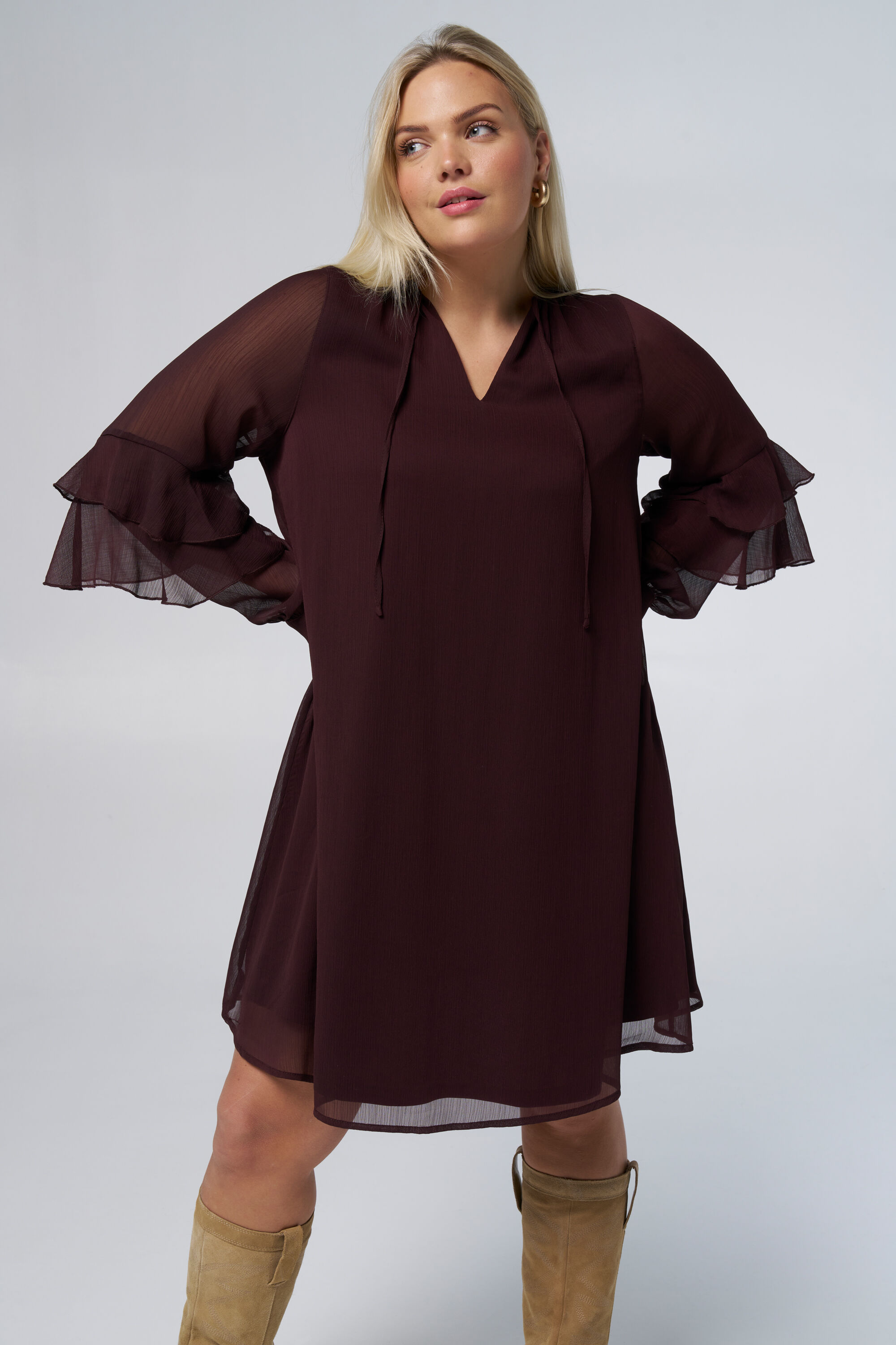 Jurk met ruffle mouwen image number 5