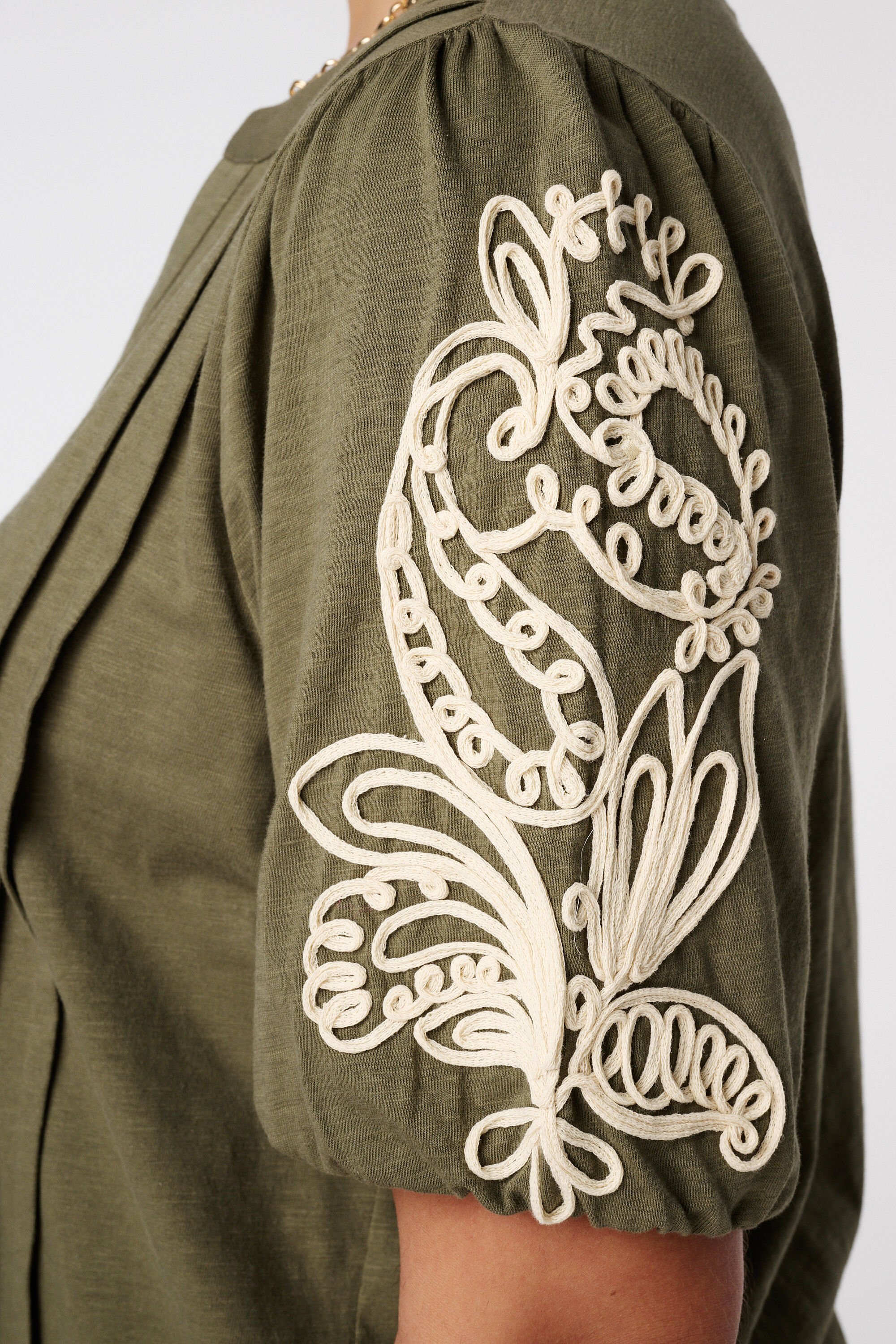 Top met geborduurde mouwen image number 6