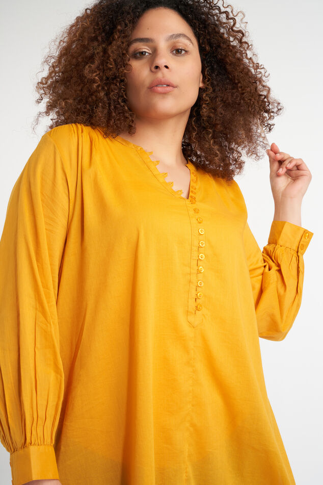 Lange blouse met knoopjes image number 4