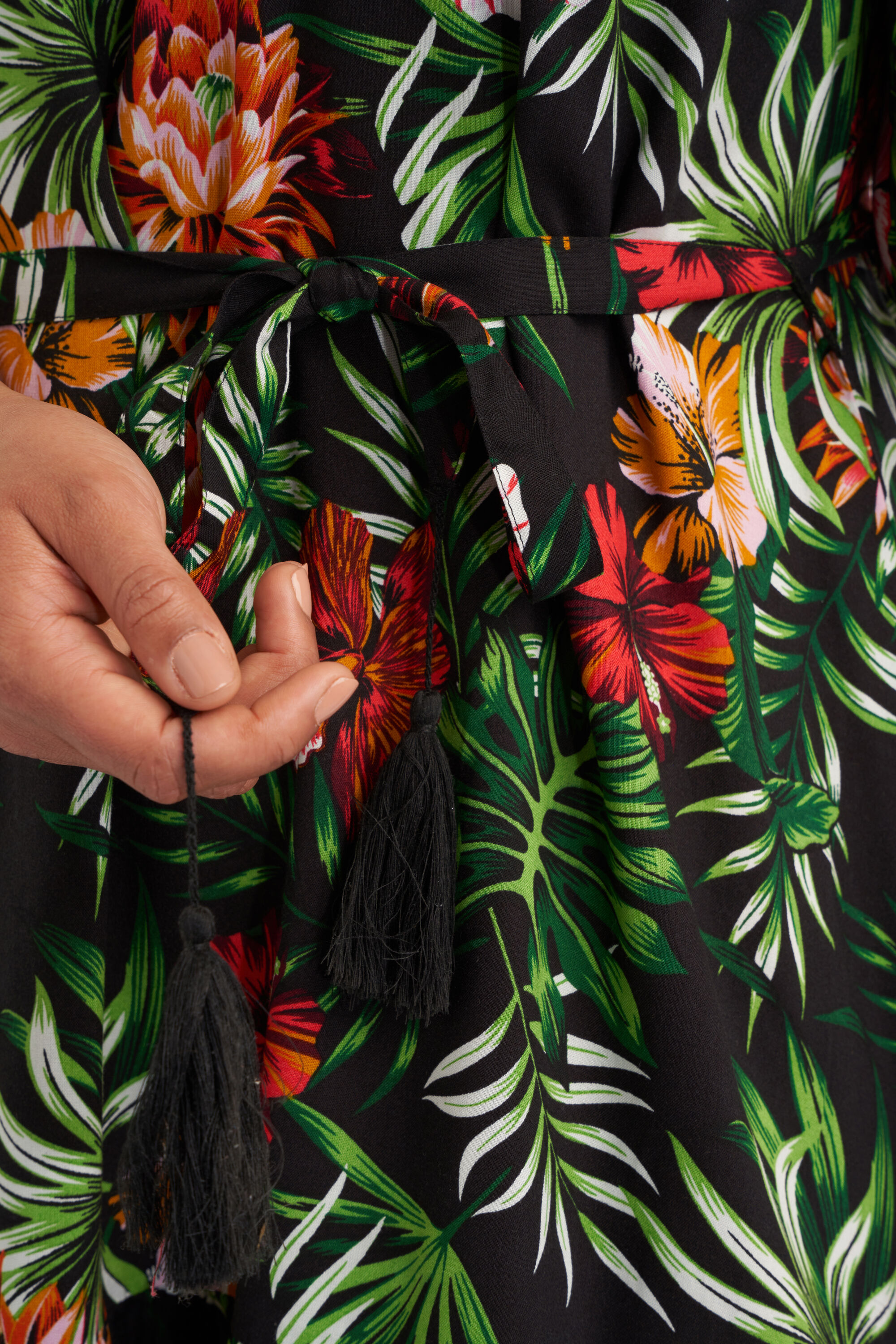 Off shoulder jurk met print image number 6