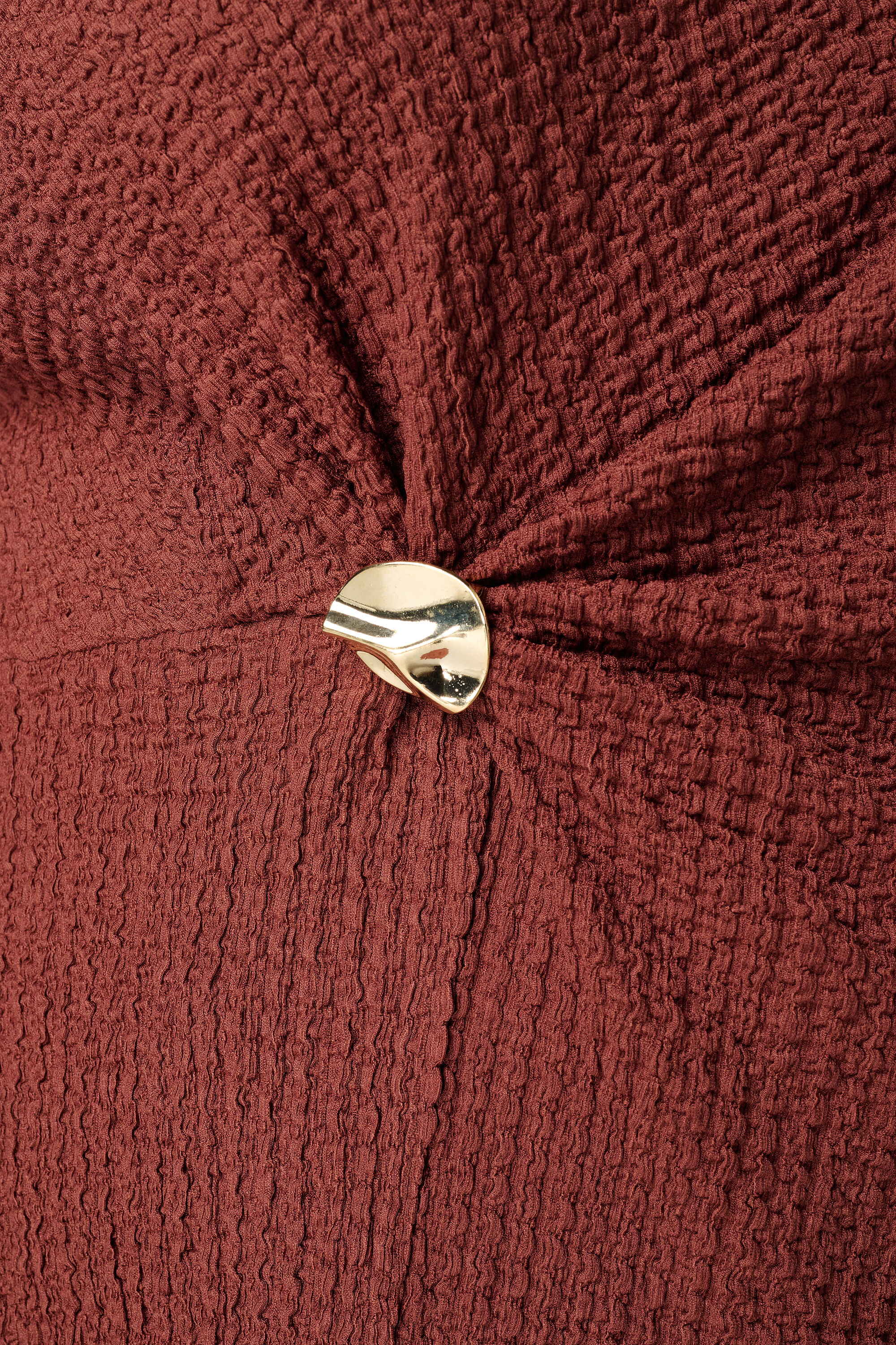 Top met knoopdetail image number 6