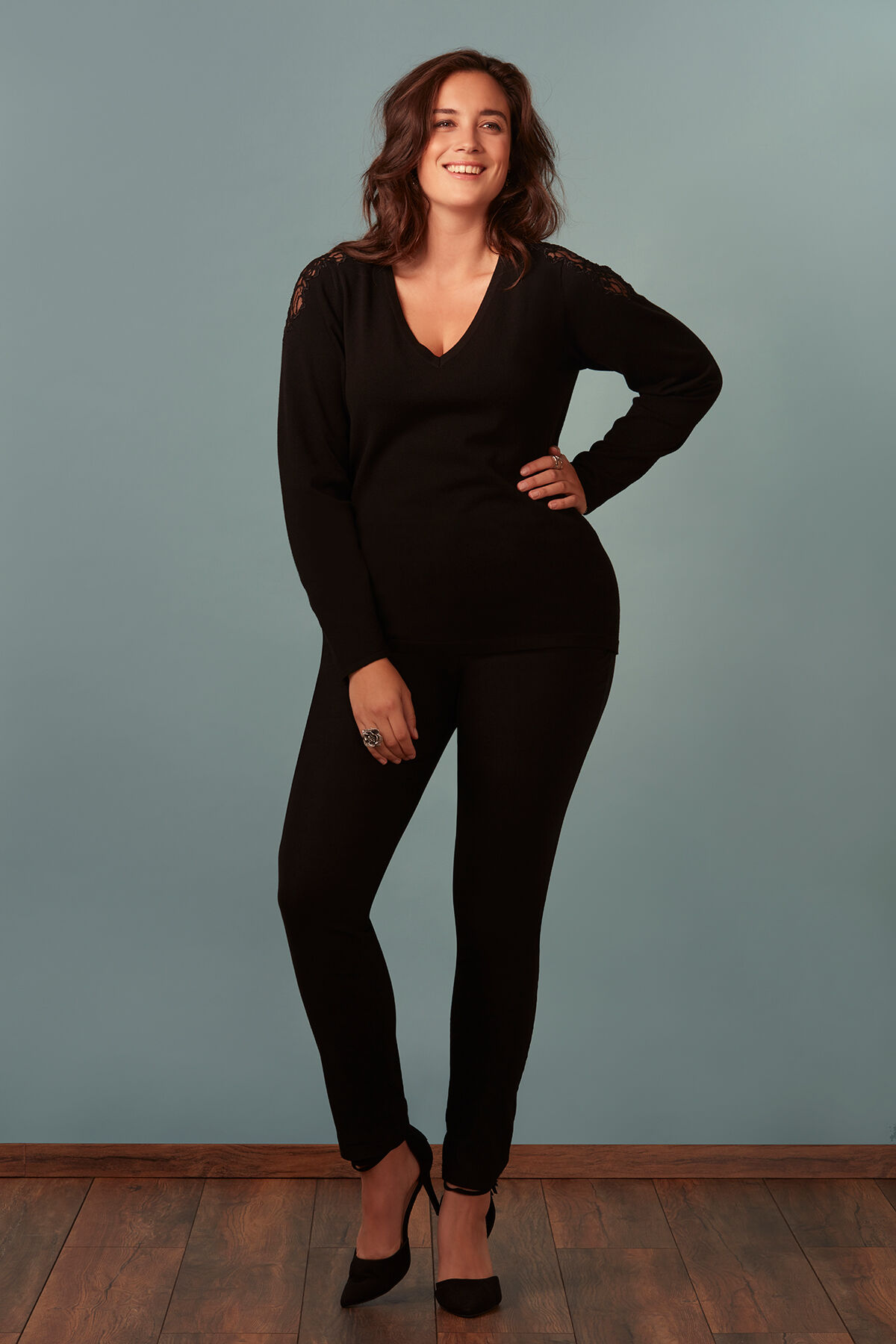 Trui met kanten detail image number 3