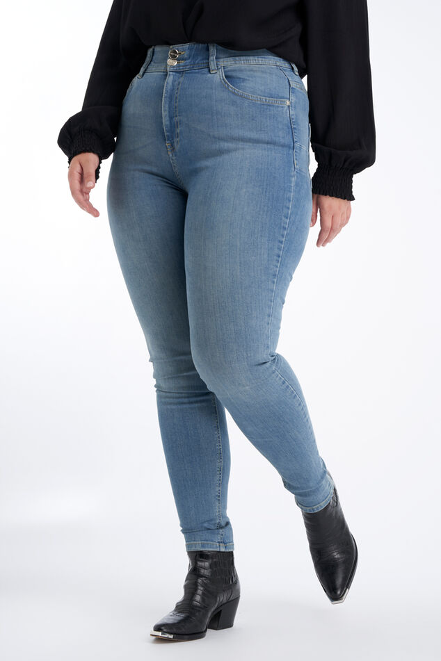 Shaping Skinny Jeans SCULPTS image number 4