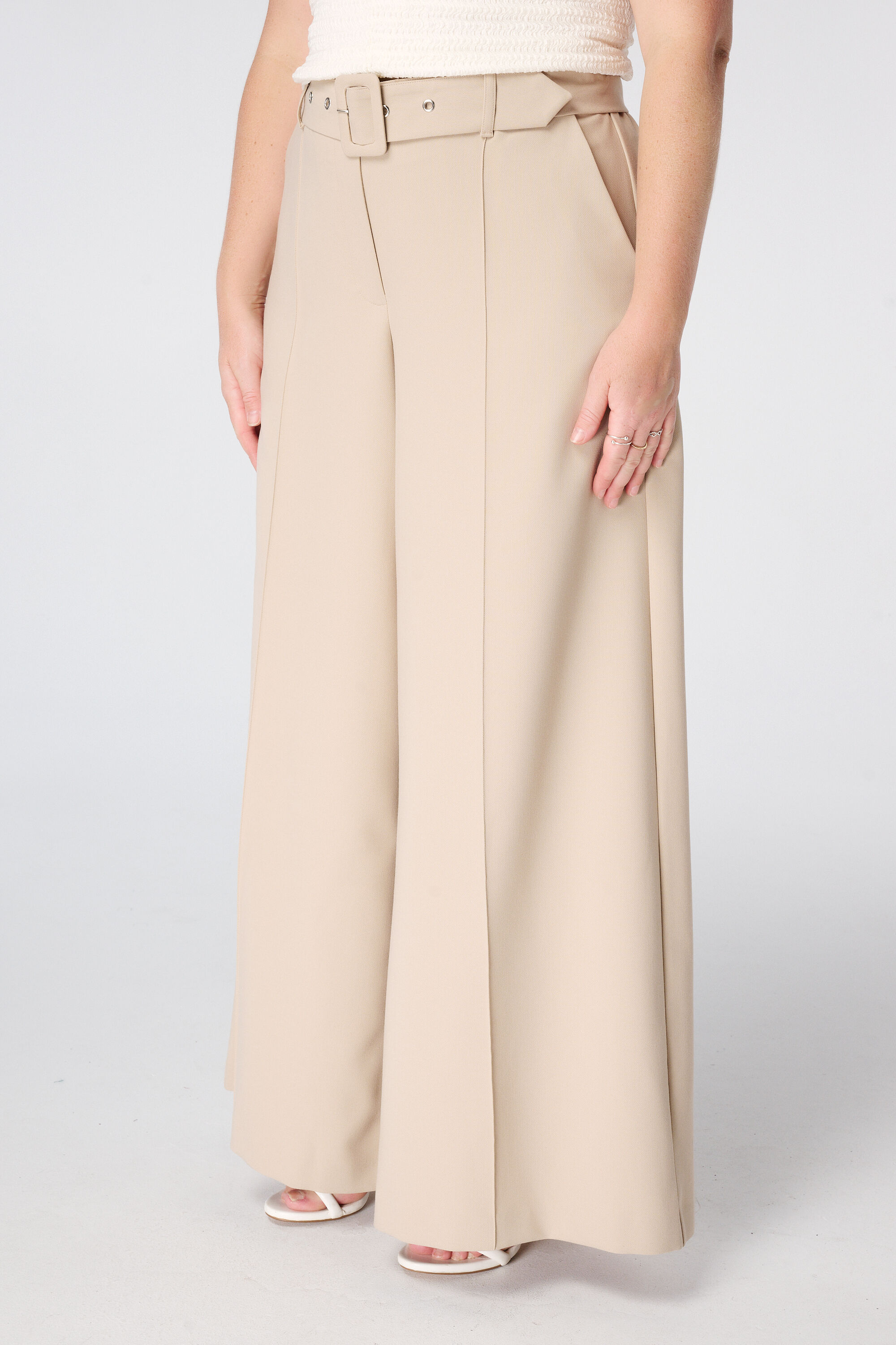 Wide leg broek met ceintuur image number 5
