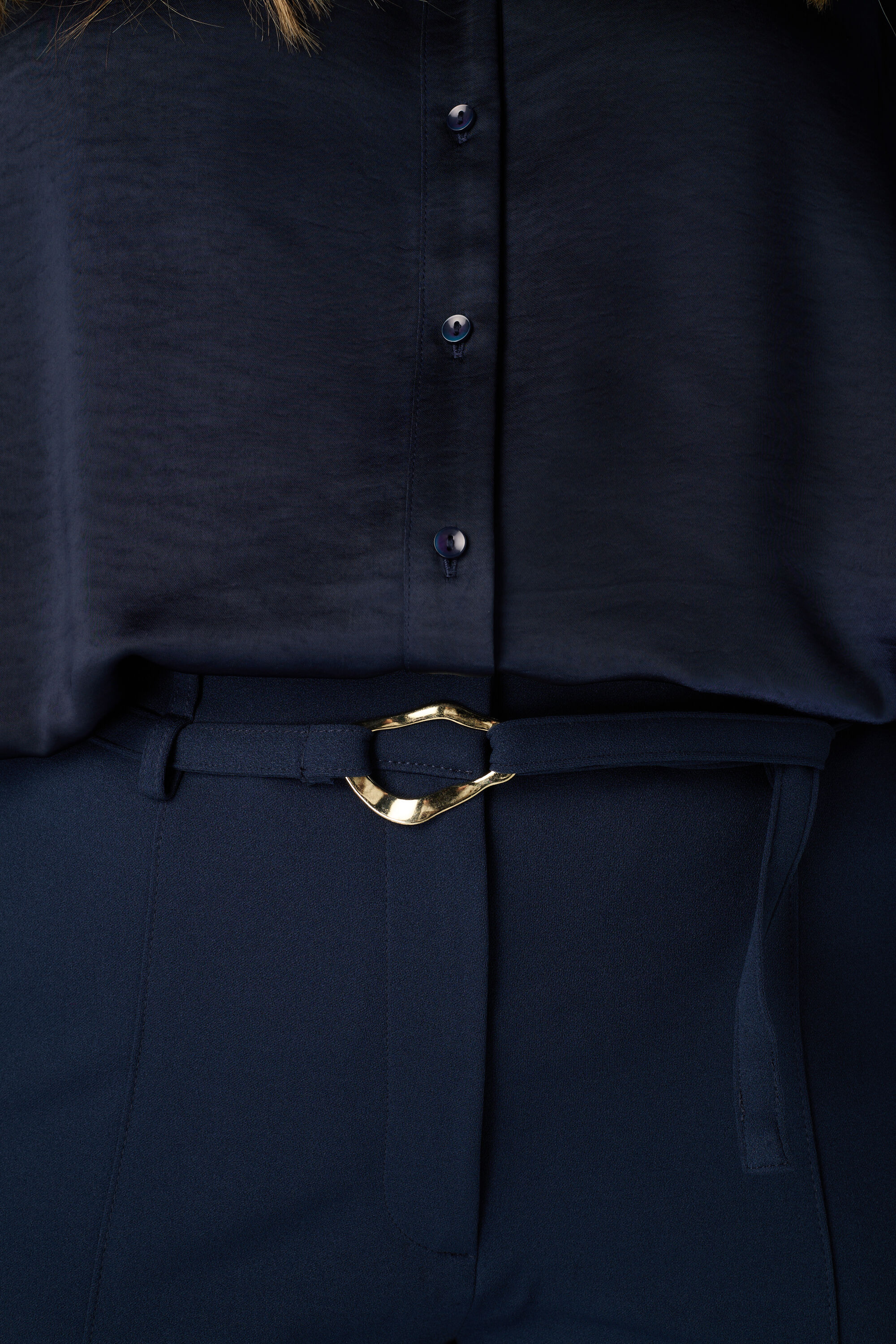 Rechte pantalon met ceintuur image number 4