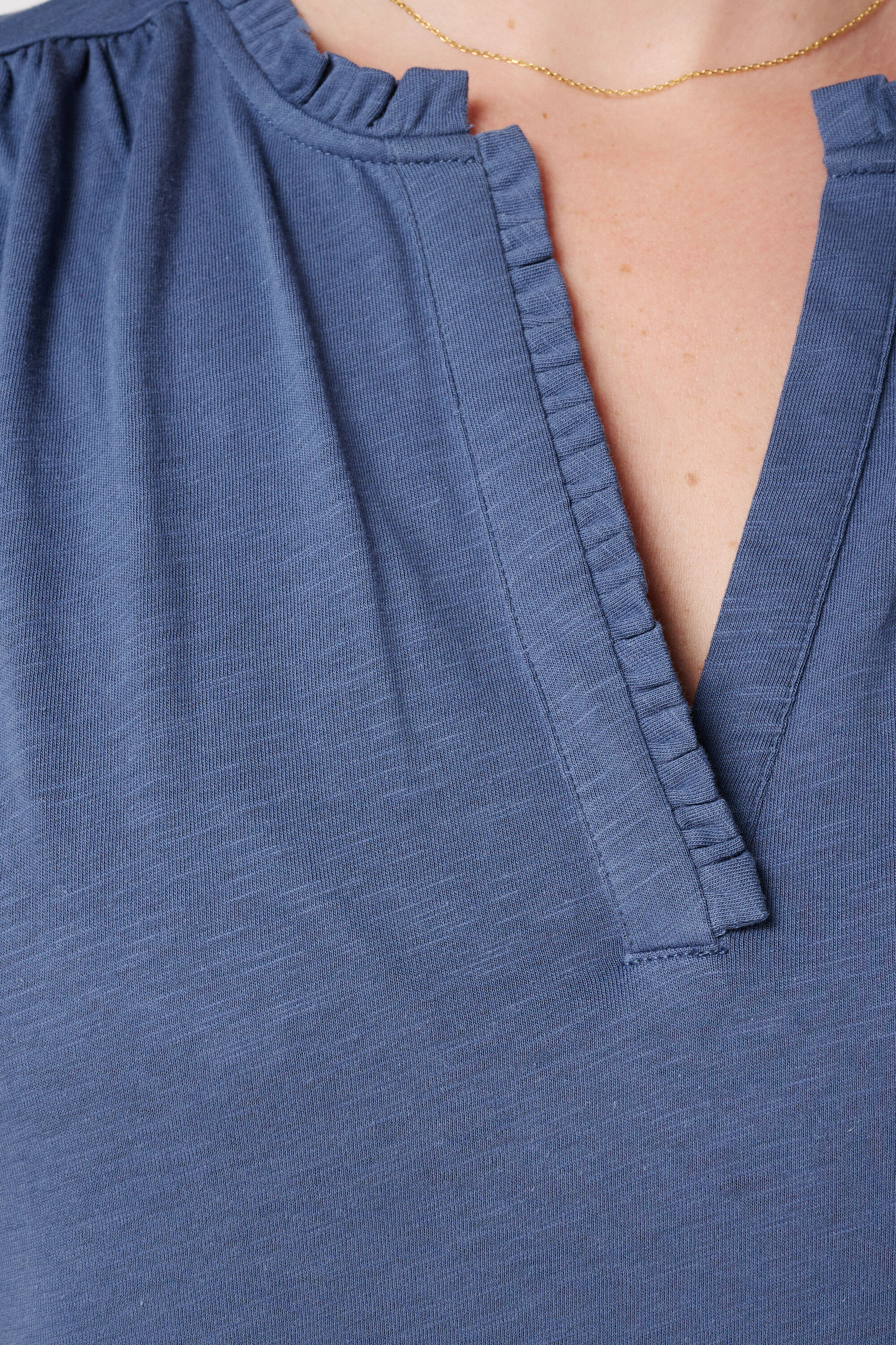 V-hals top met ruches image number 6