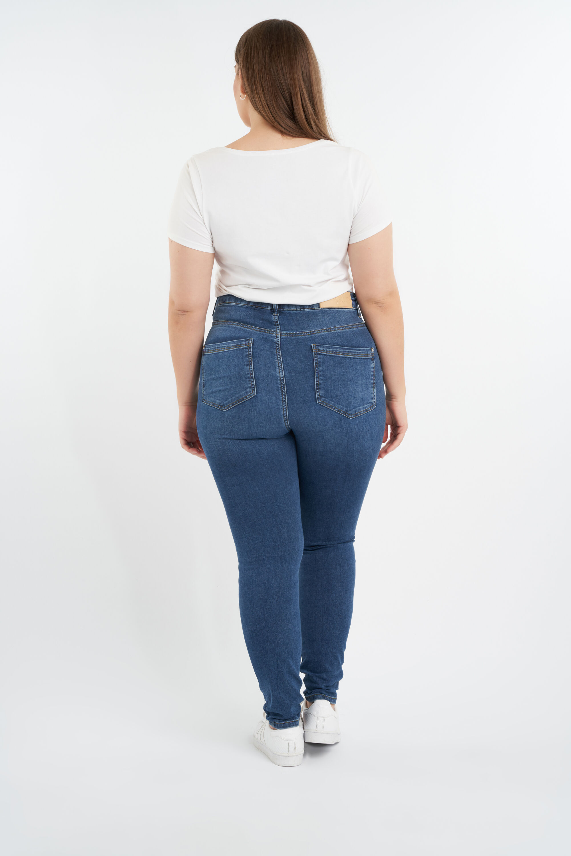 Skinny leg high waist jeans CHERRY image number 3