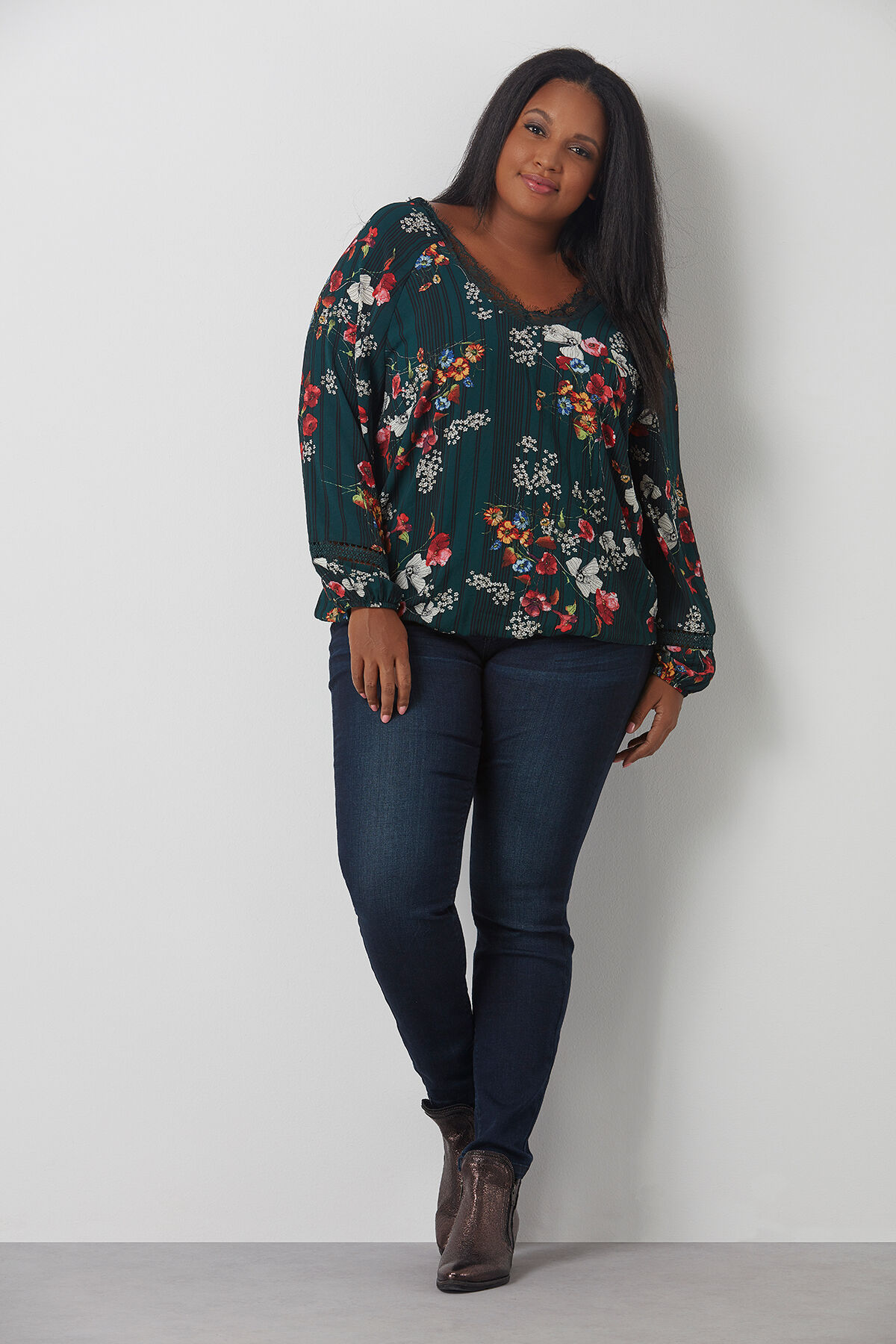 Blouse met kanten kraag  image number 0