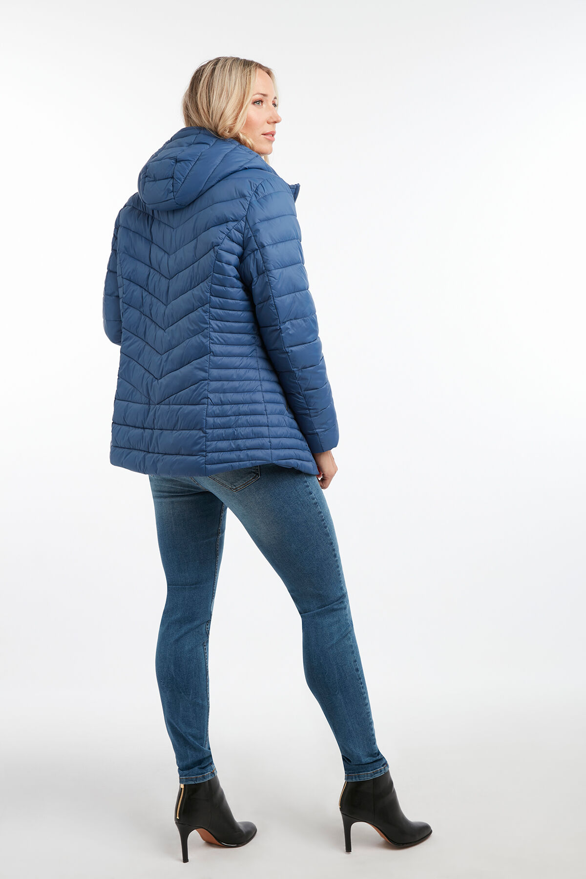 Lichtgewicht tussenjas image number 4