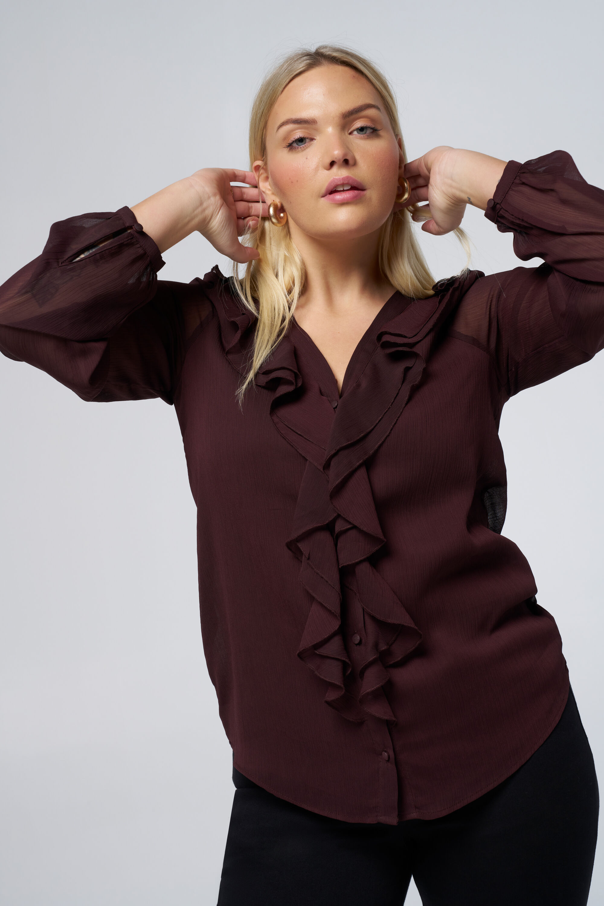 Blouse met ruffle details image number 5