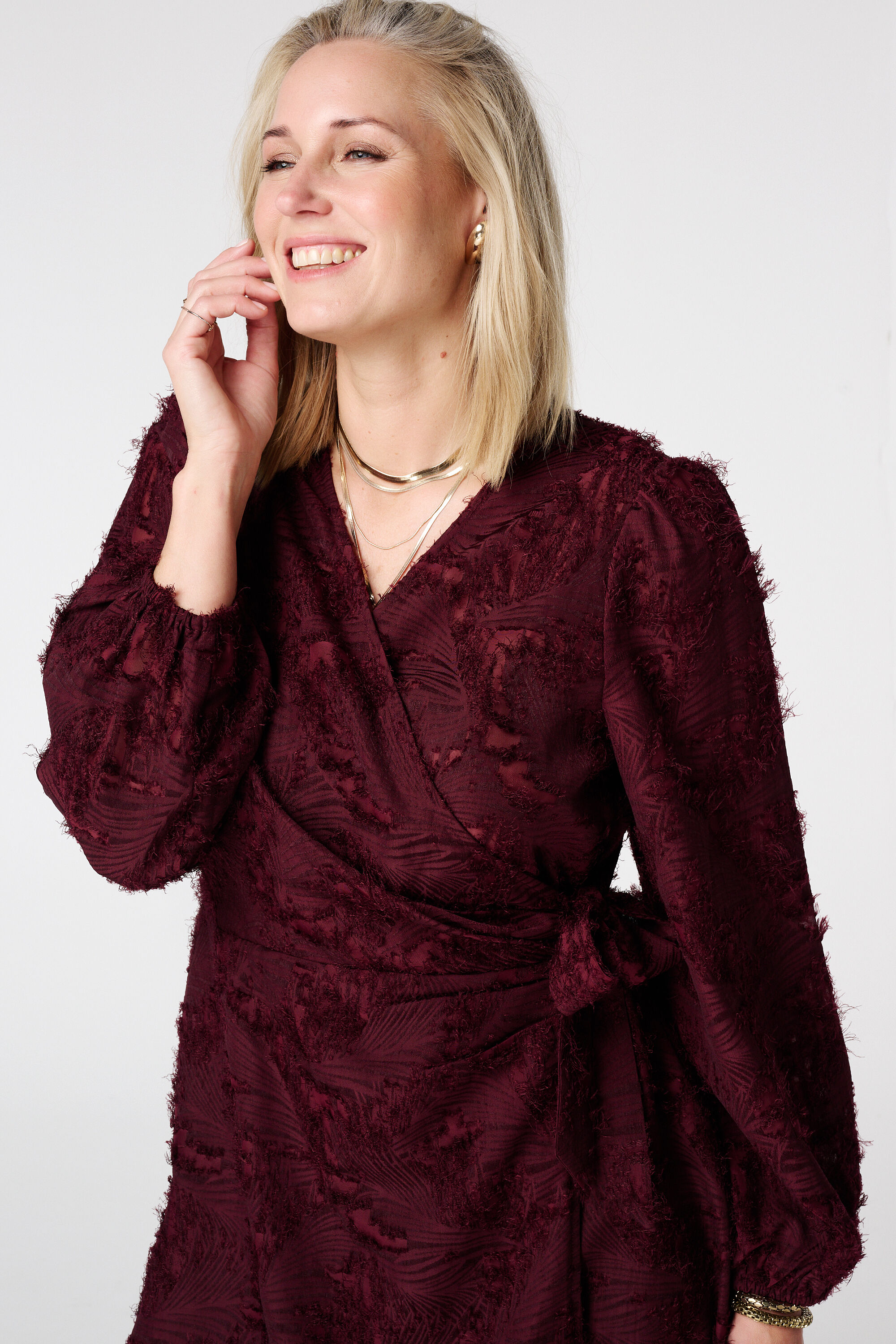 Jurk met kantstructuur en overslaglook image number 4