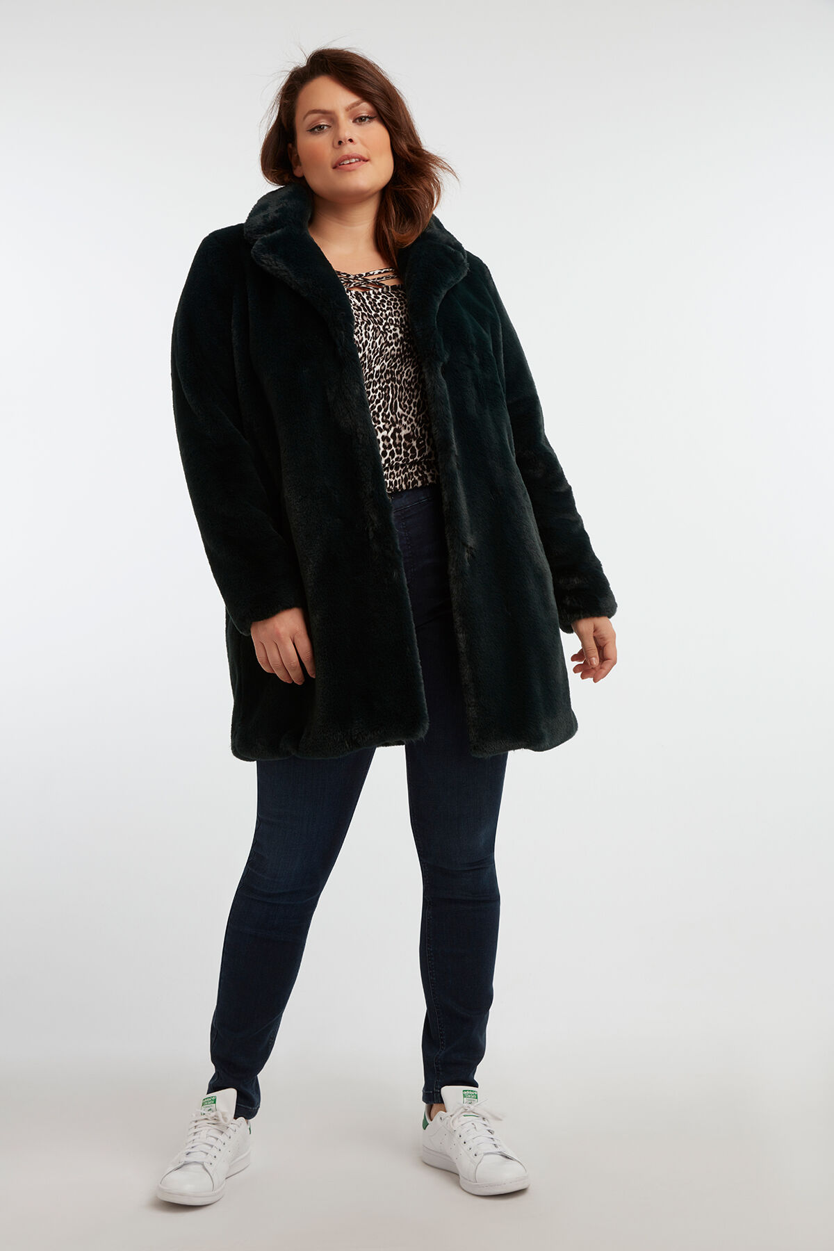 Imitatie bontjas image number 6