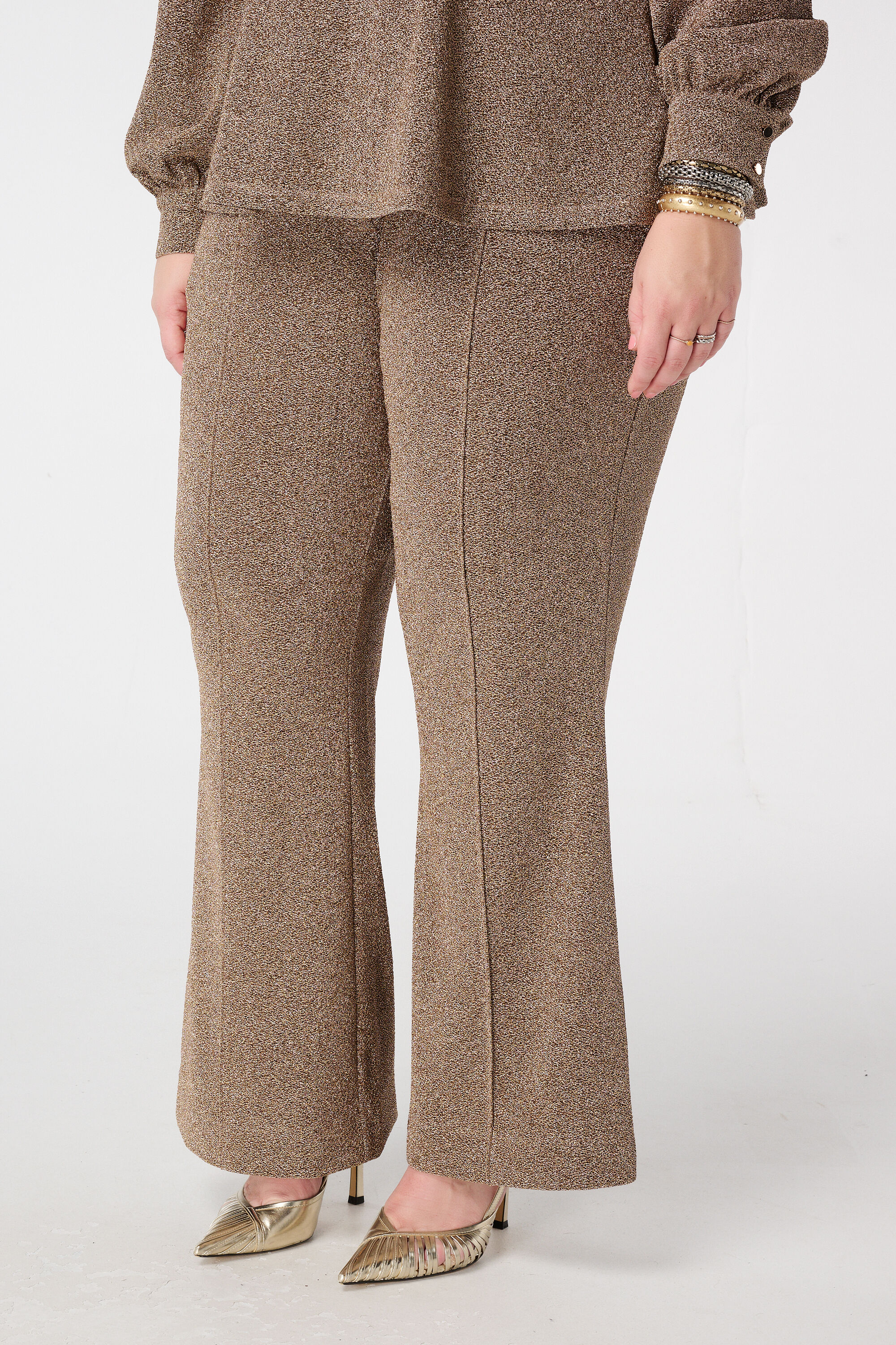 Glitter pantalon met flared pijpen image number 5
