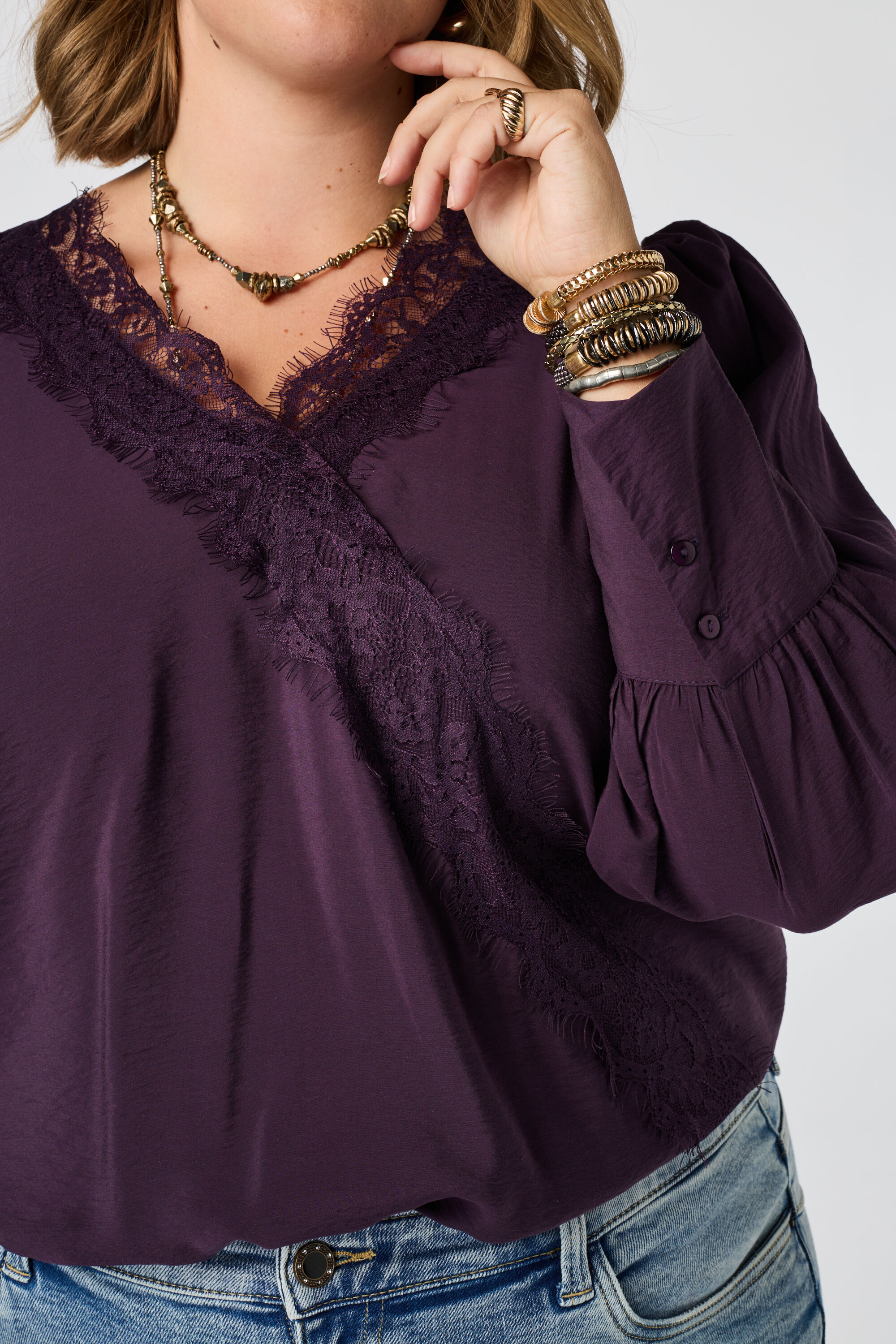 Blouse met kanten details image number 6