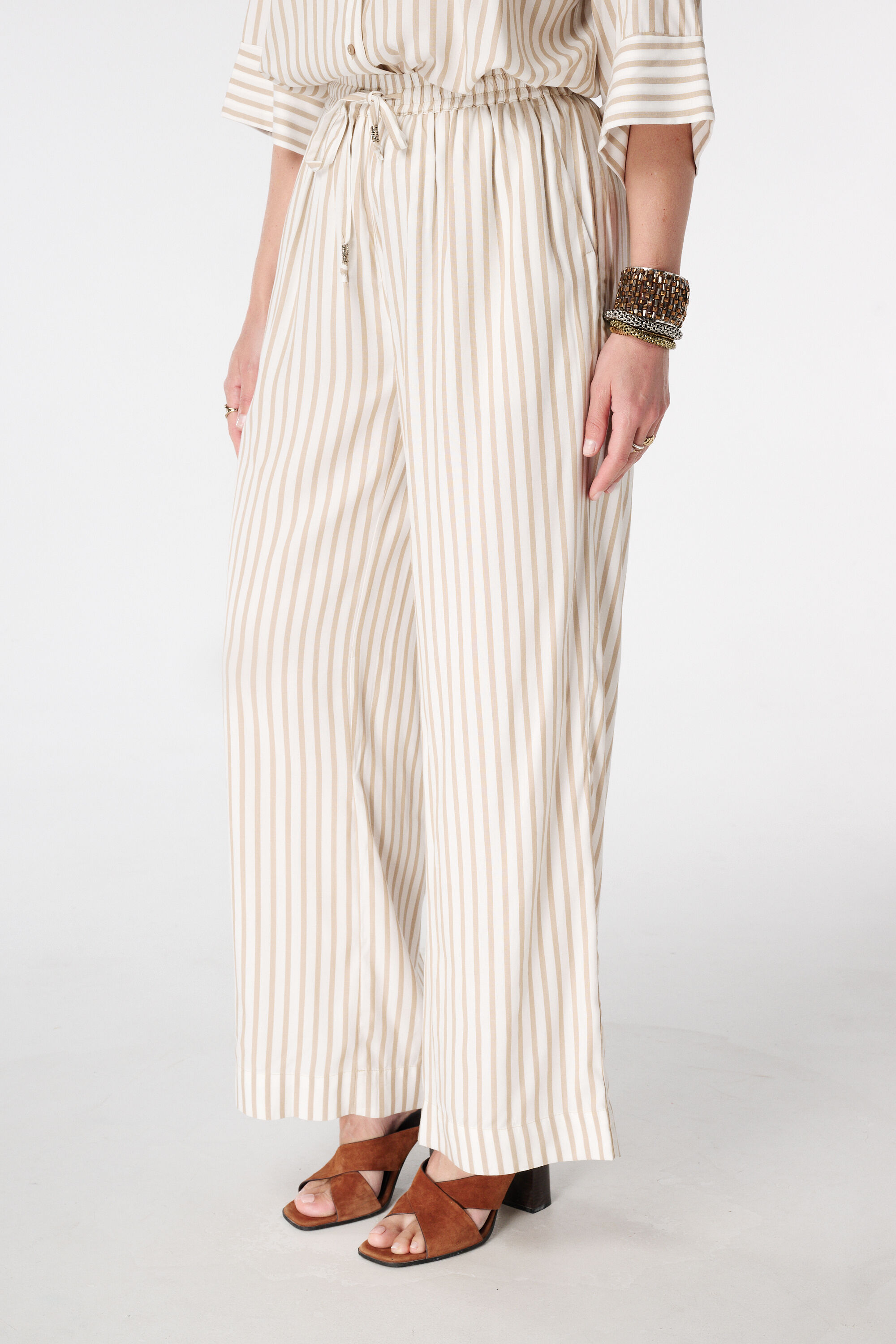 Gestreepte linnen broek image number 5