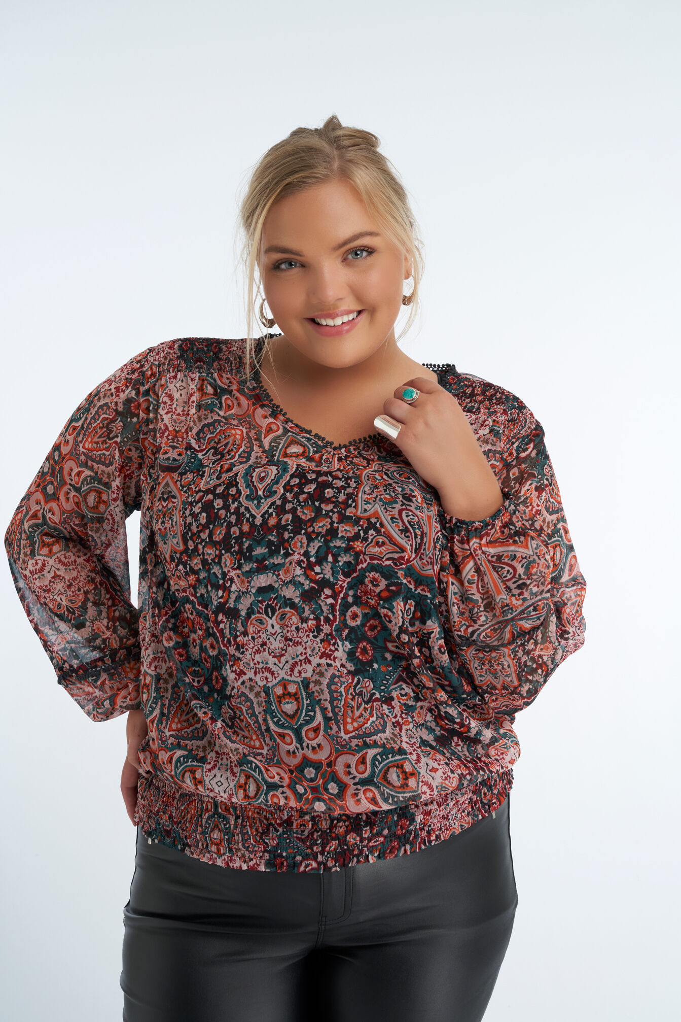 Shirt met top elastiek onderkant