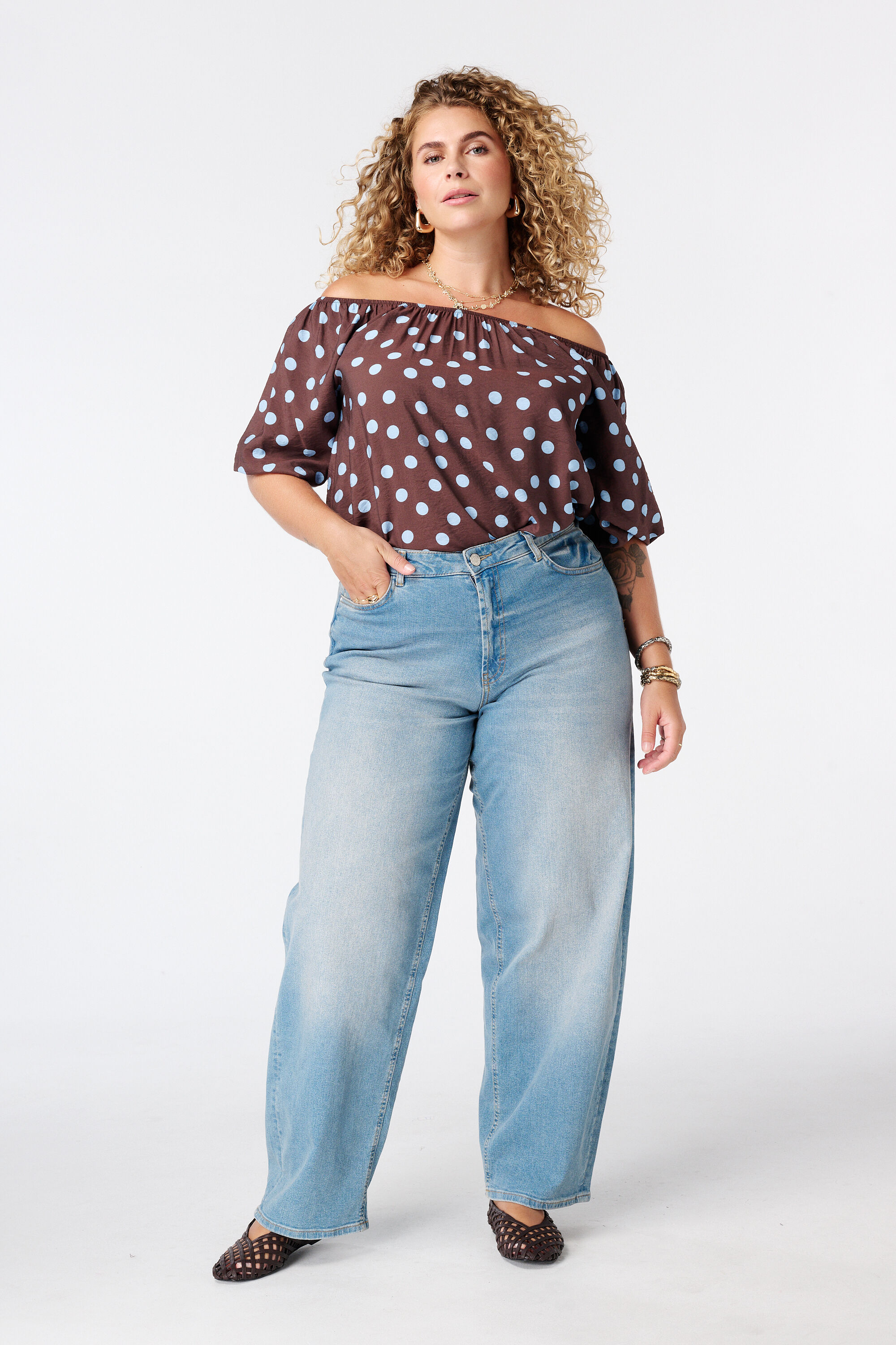 Off-shoulder blouse met polka dot image number 3