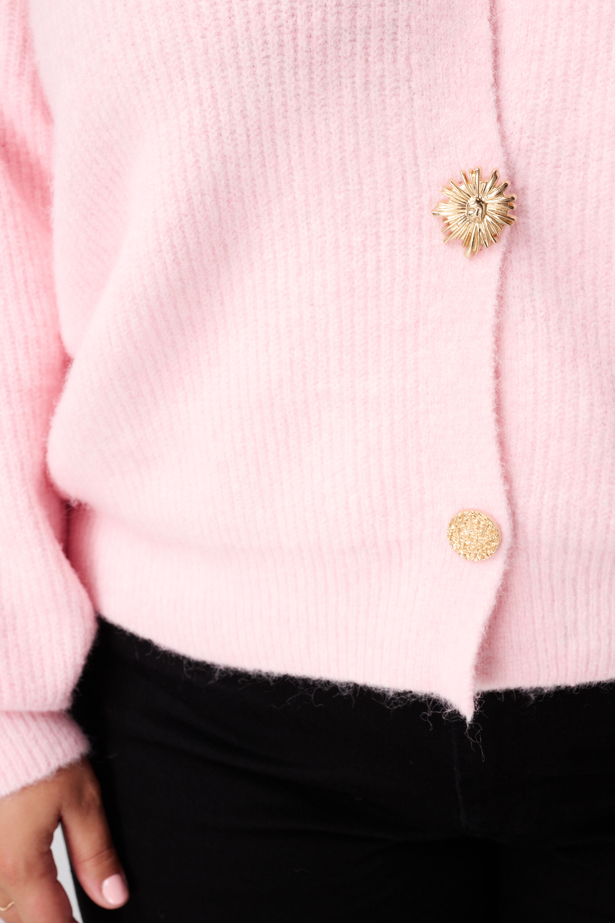 Vestje met gouden knopen image number 6