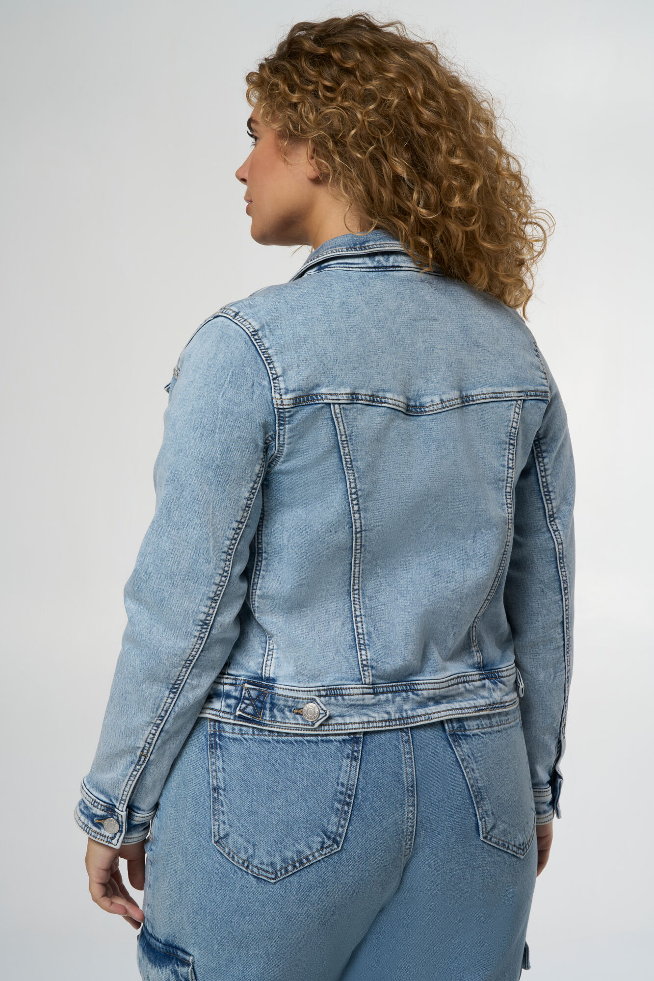 Denim jasje met stretch image number 3