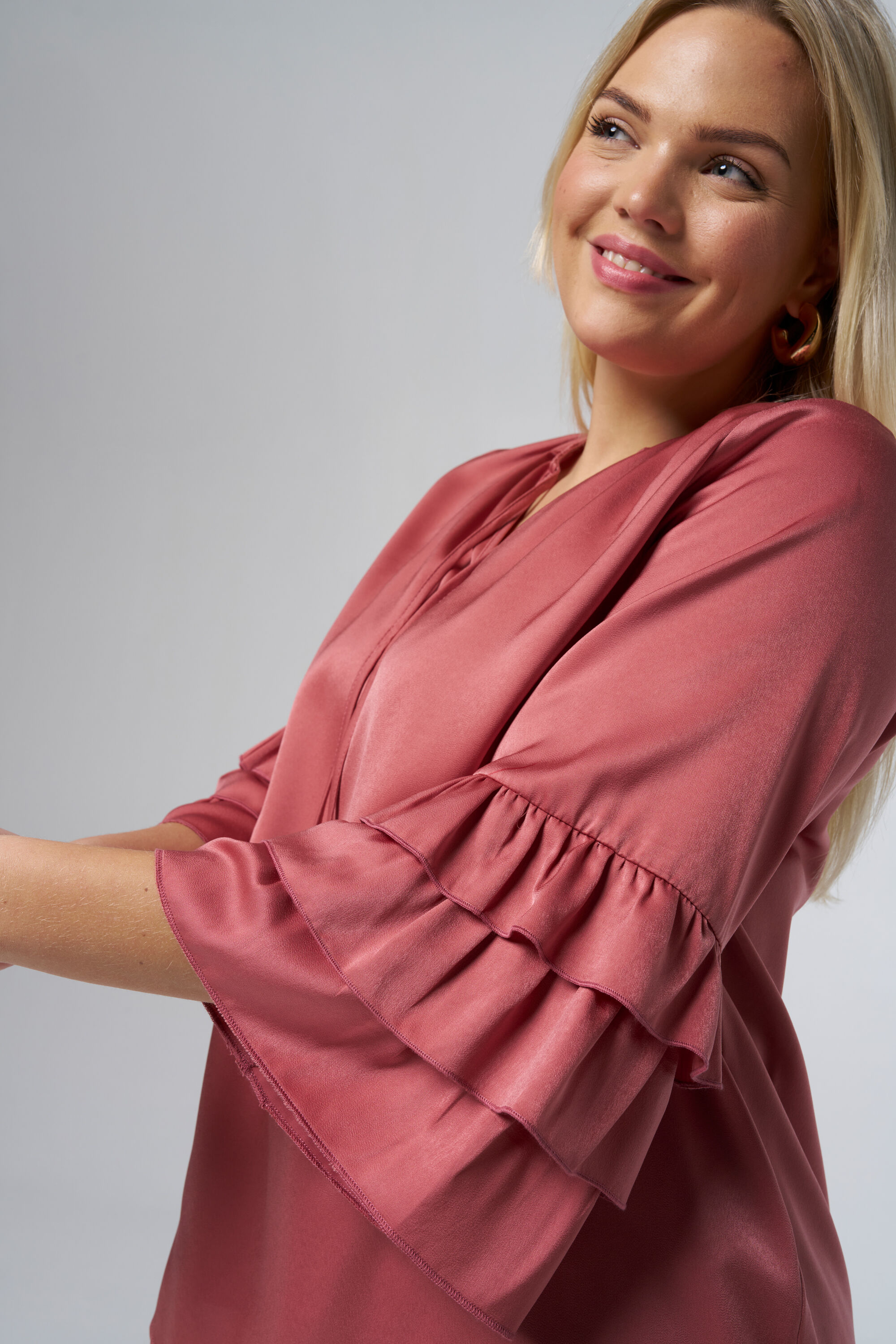 Blouse met volant mouwen image number 4