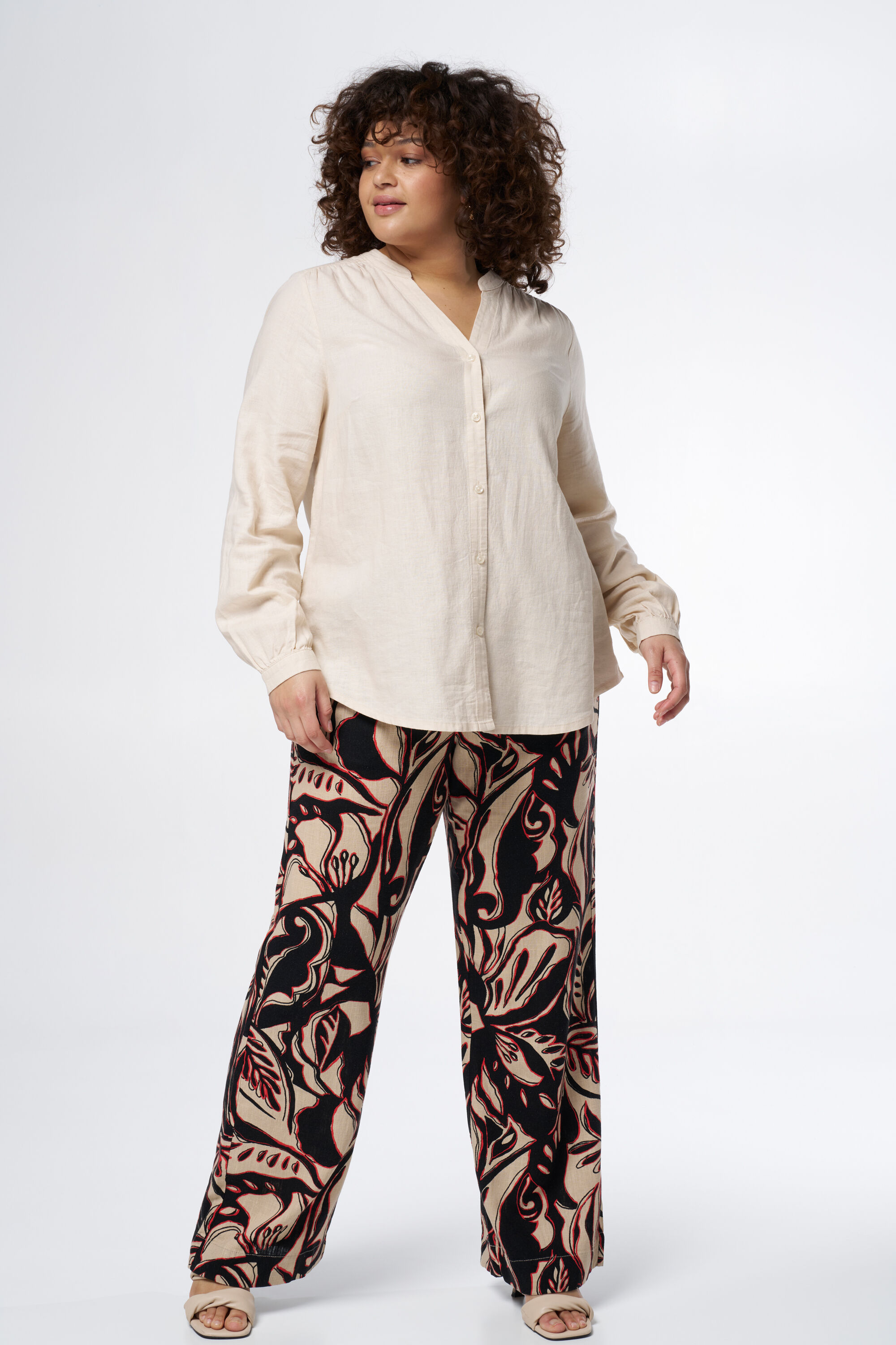 Linnen blouse met v-hals image number 5