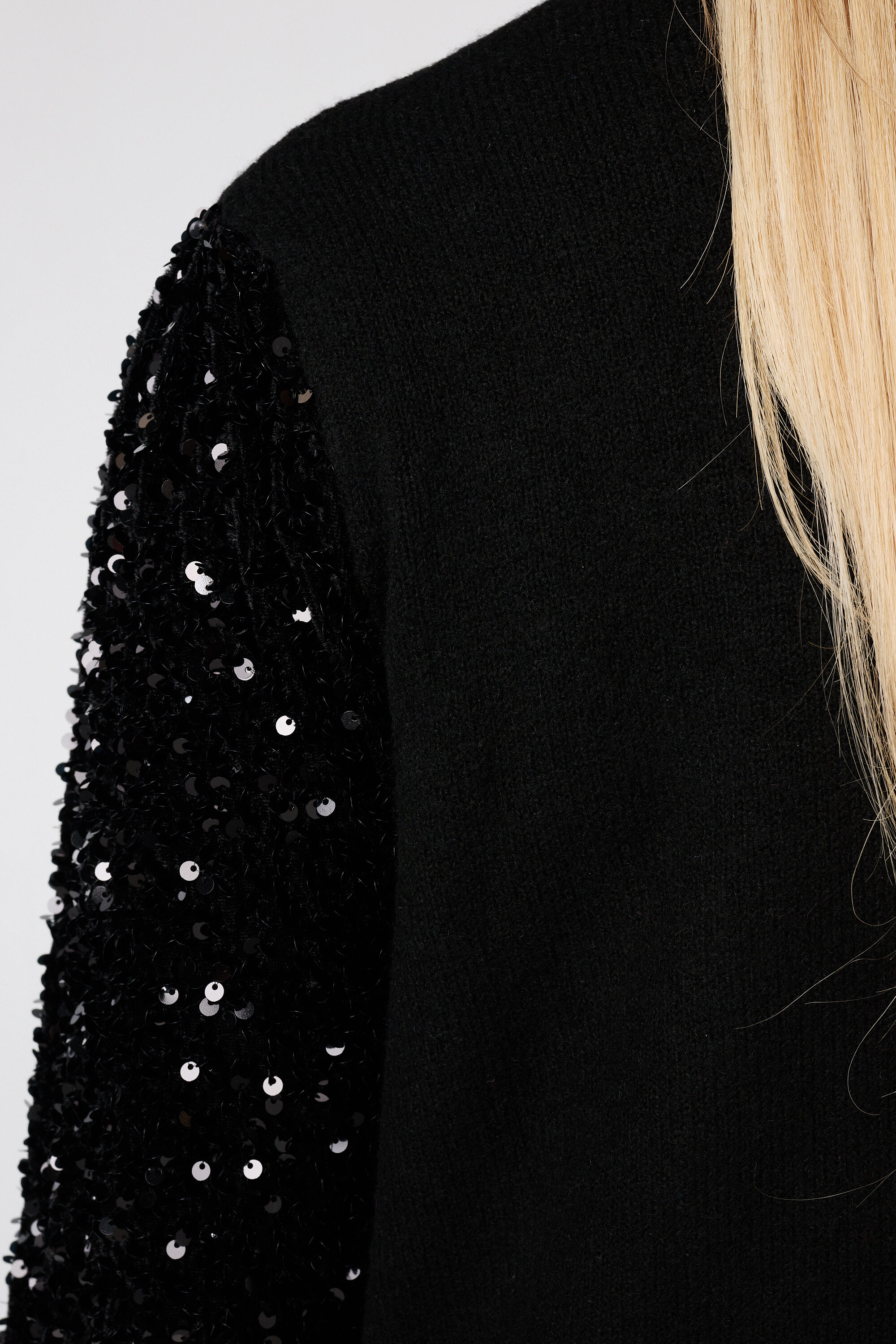 Gebreide tuniek met paillettenmouwen image number 6