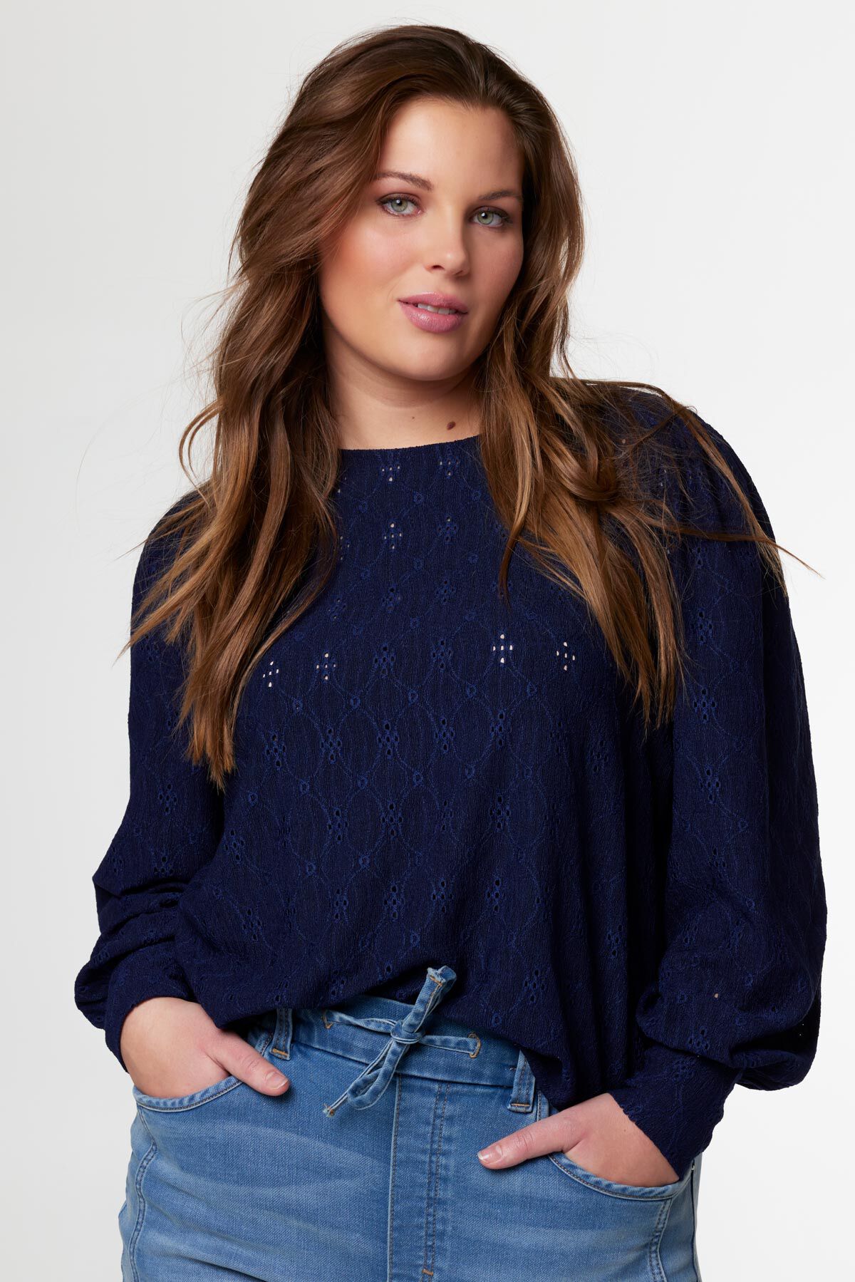 Top met broderie details image number 0