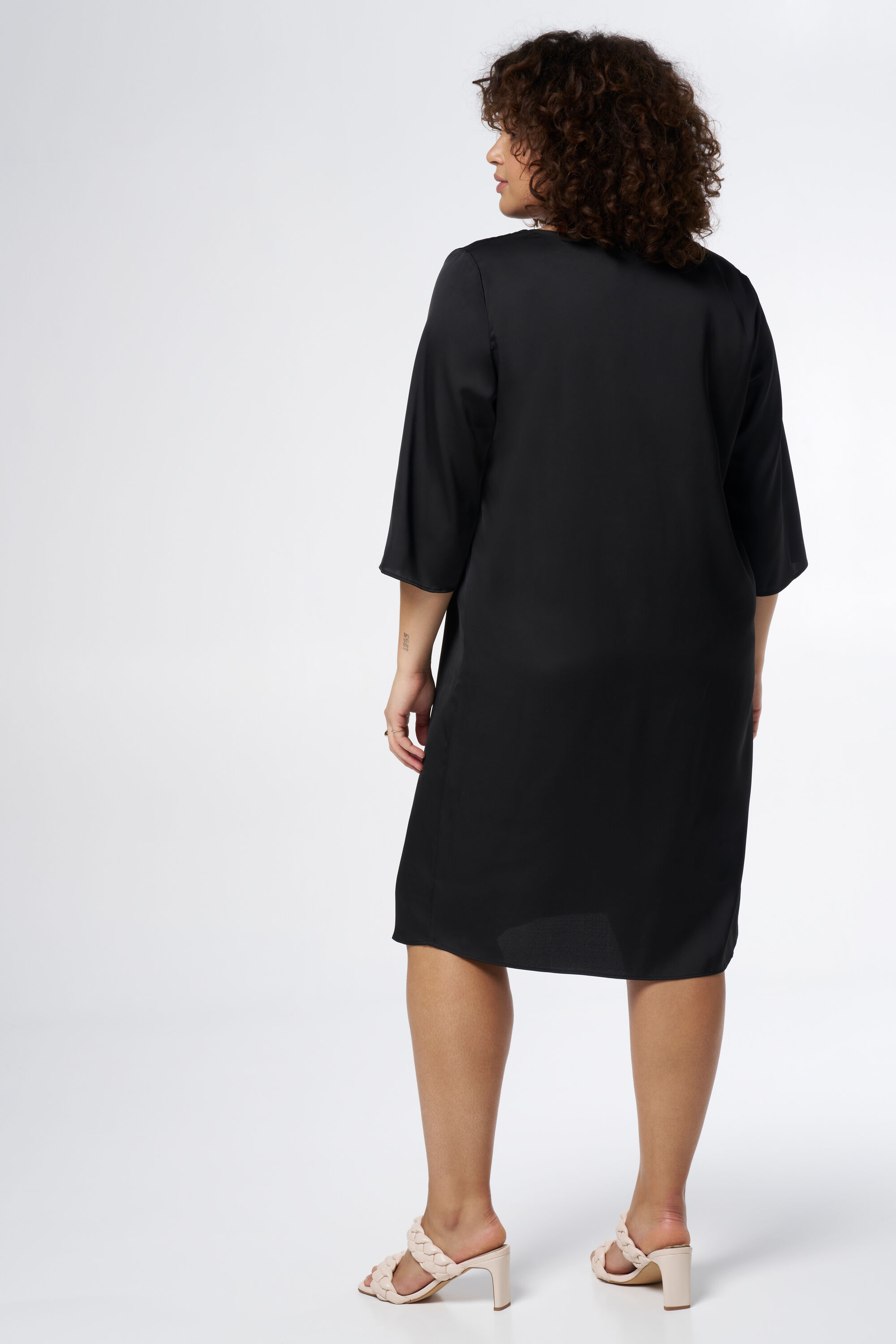 Rechtvallende jurk best sale