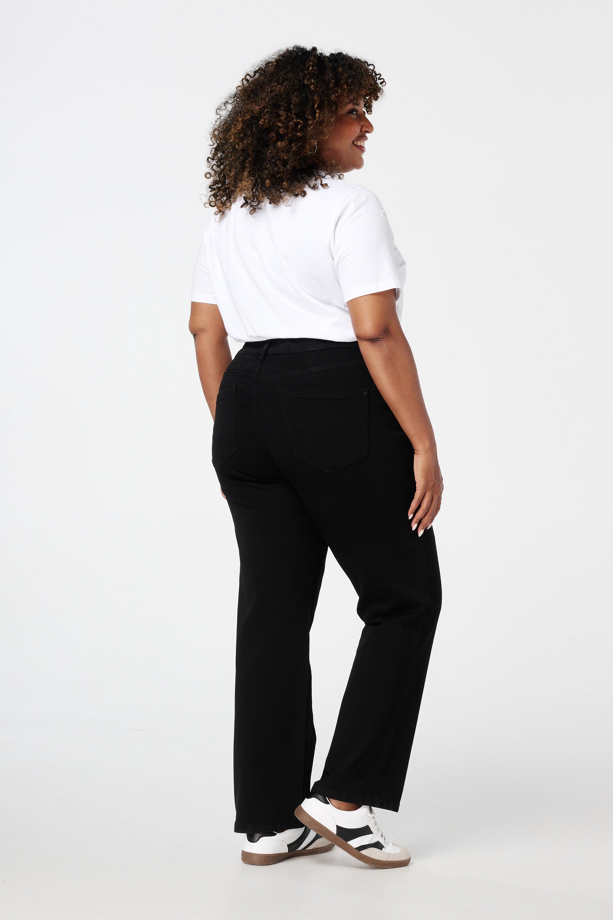 Straight leg jeans LILY image number 3