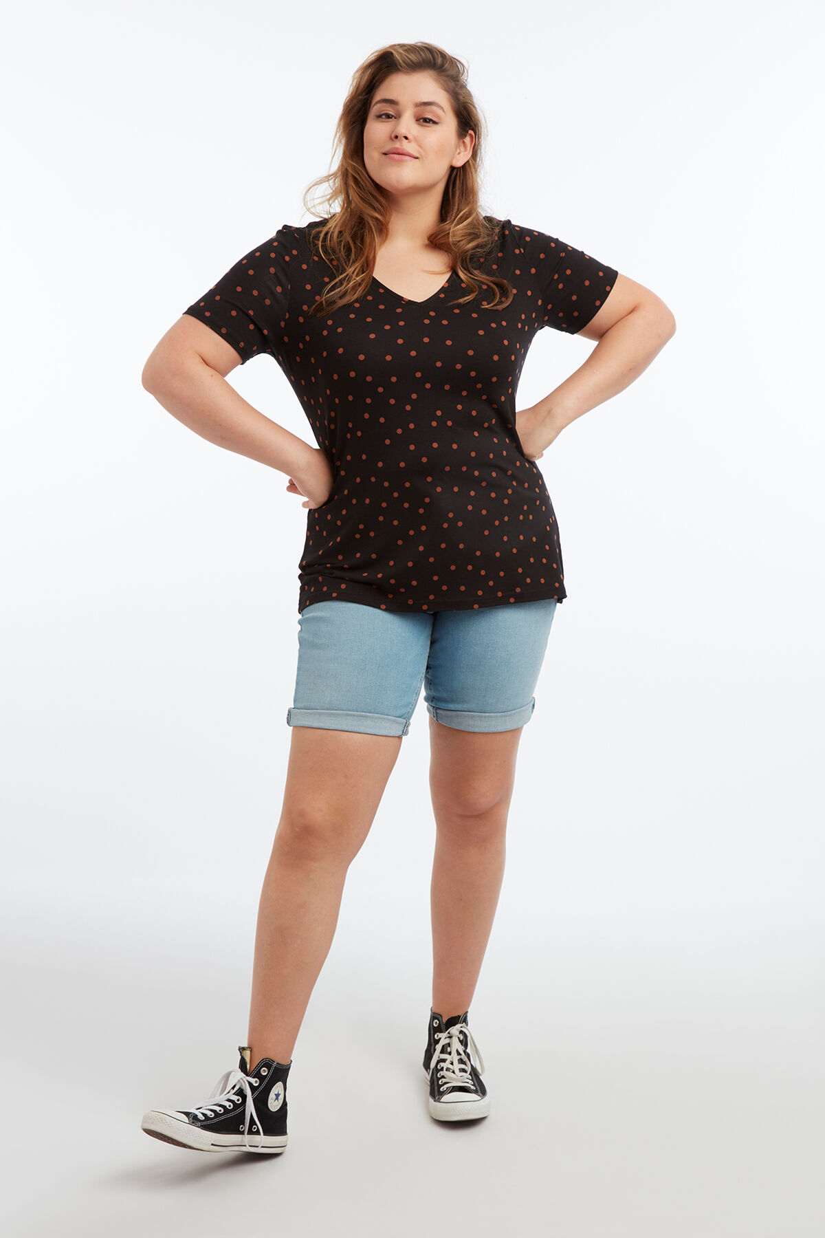 T-shirt met V-hals en print image number 3