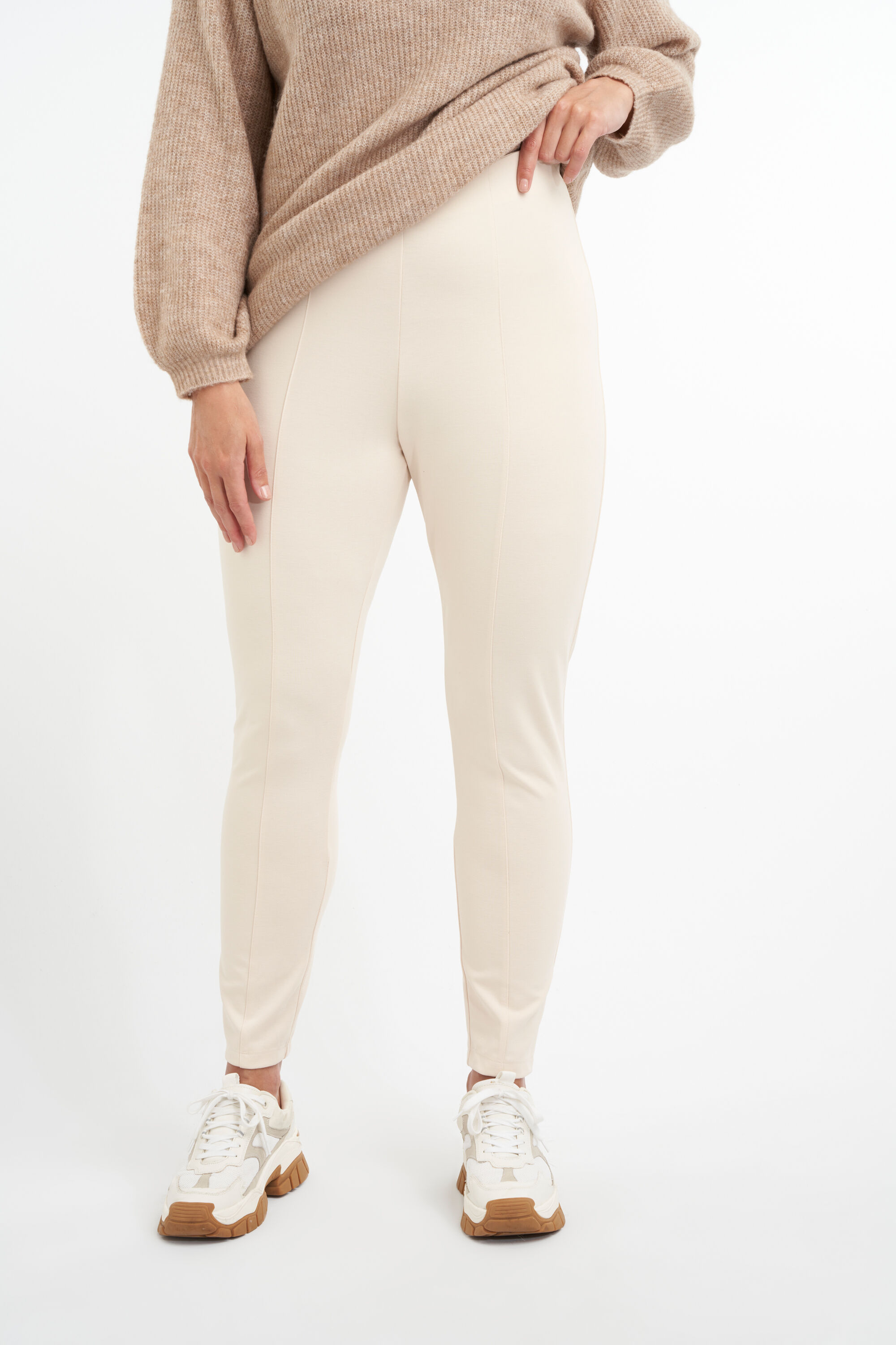 Tregging image number 4