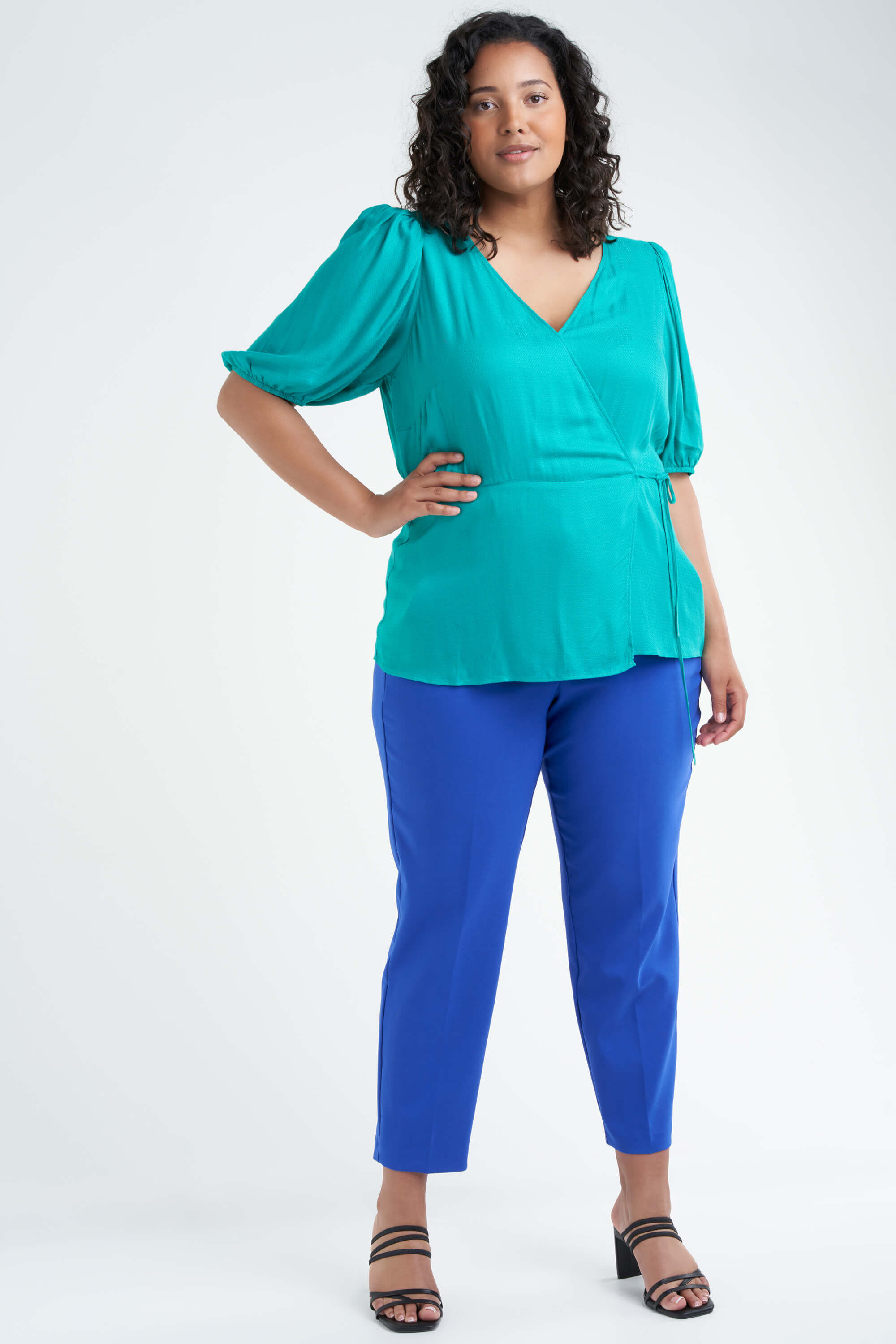 Wikkelblouse met pofmouwen  image number 5