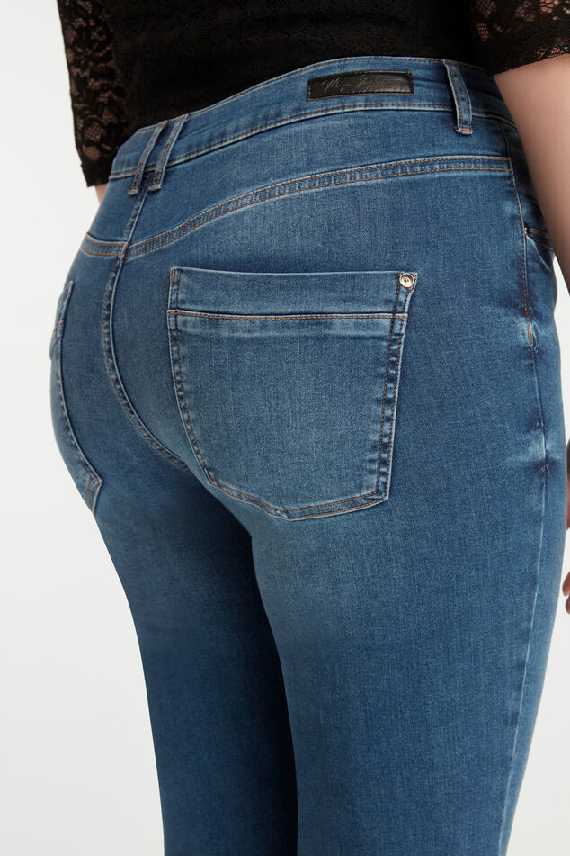 Magic Simplicity flared leg SHAPING jeans image number 7