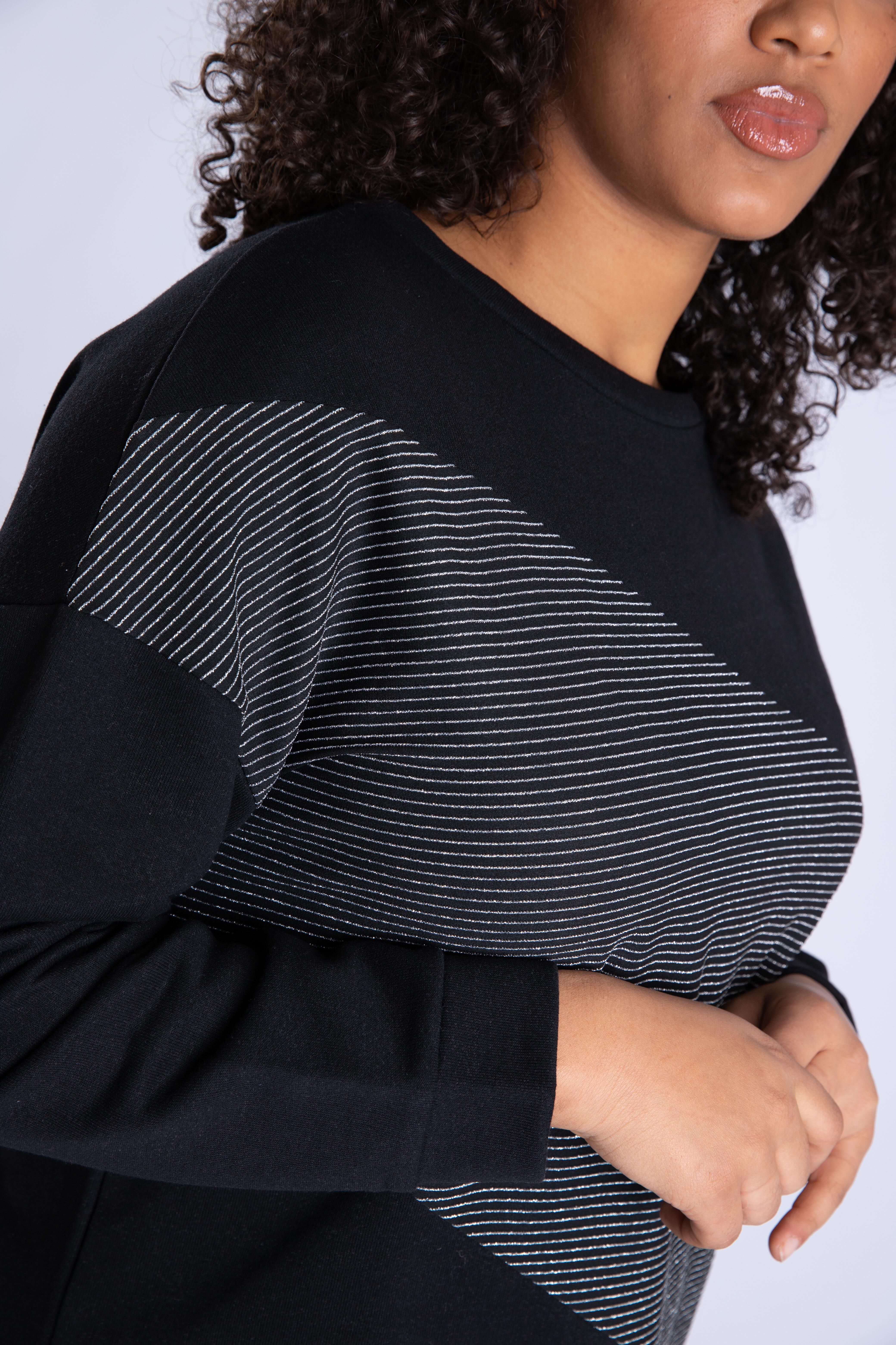 Sweater image number 4