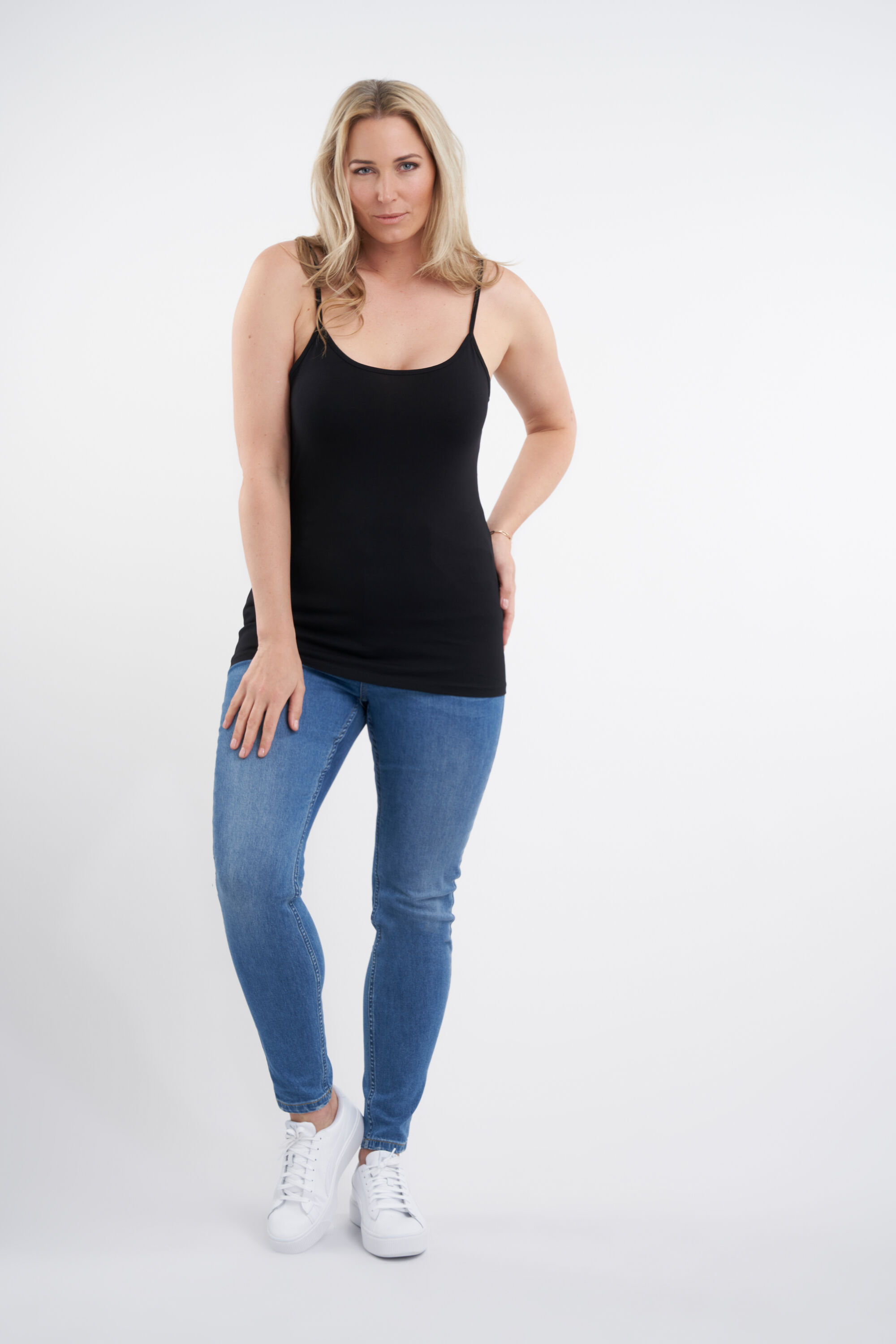 Katoenen top met spaghettibandjes image number 5