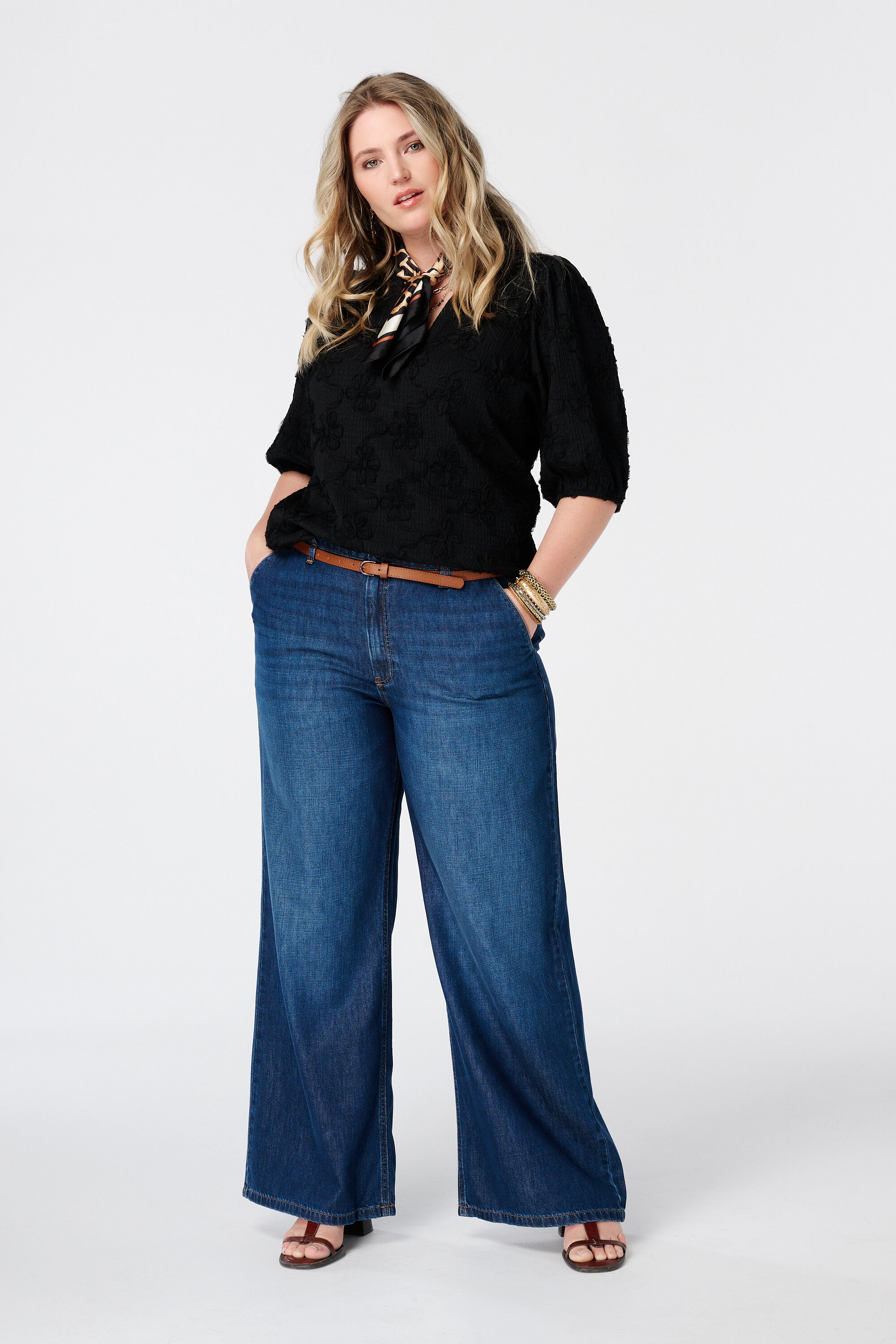 Wide leg jeans met ceintuur