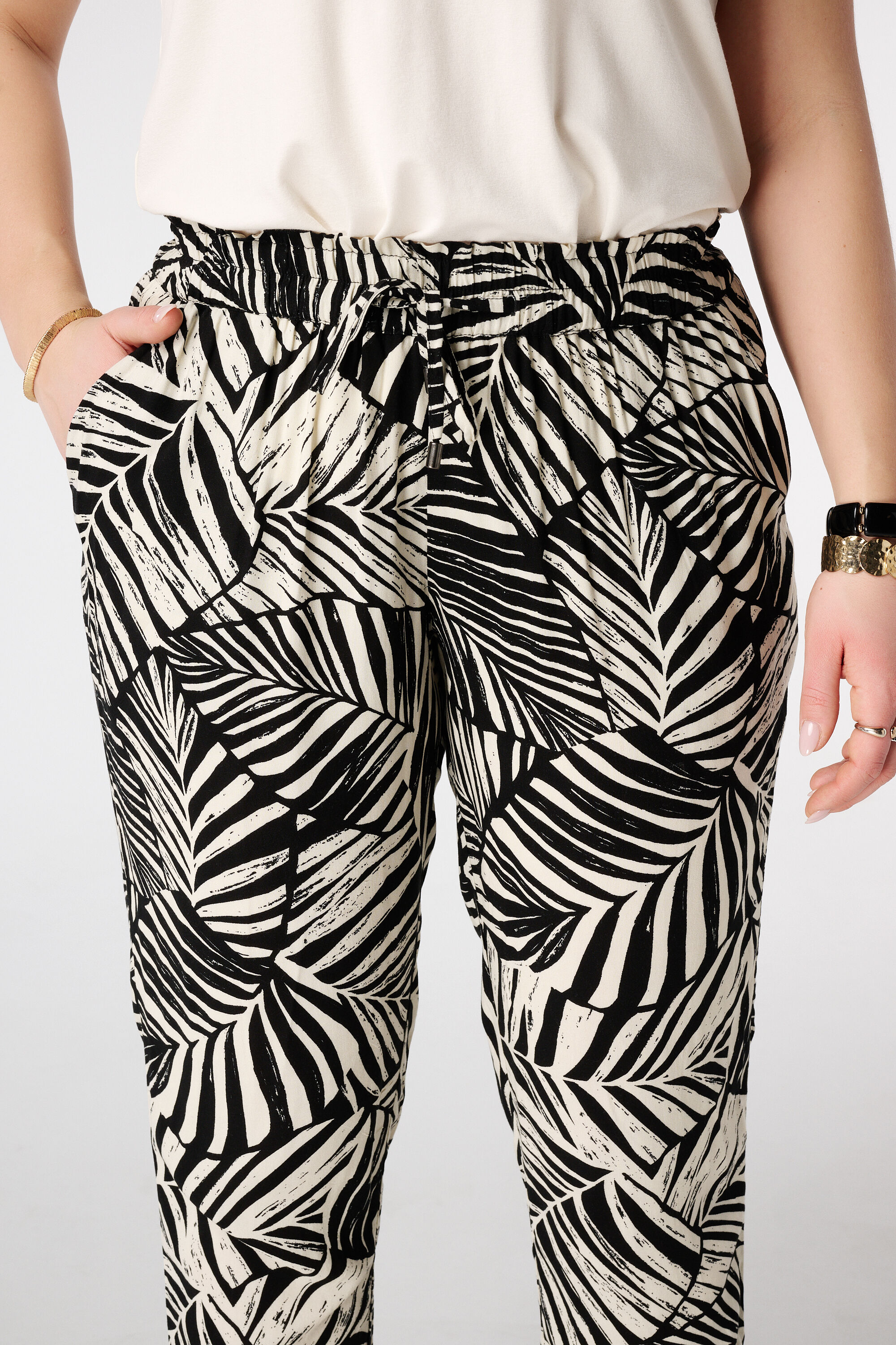 Straight leg broek met print image number 4