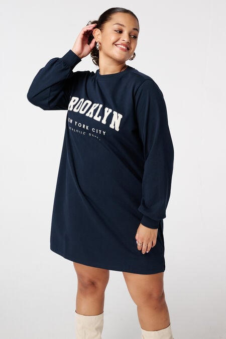 Sweater dress met tekst Sweater dress met tekst