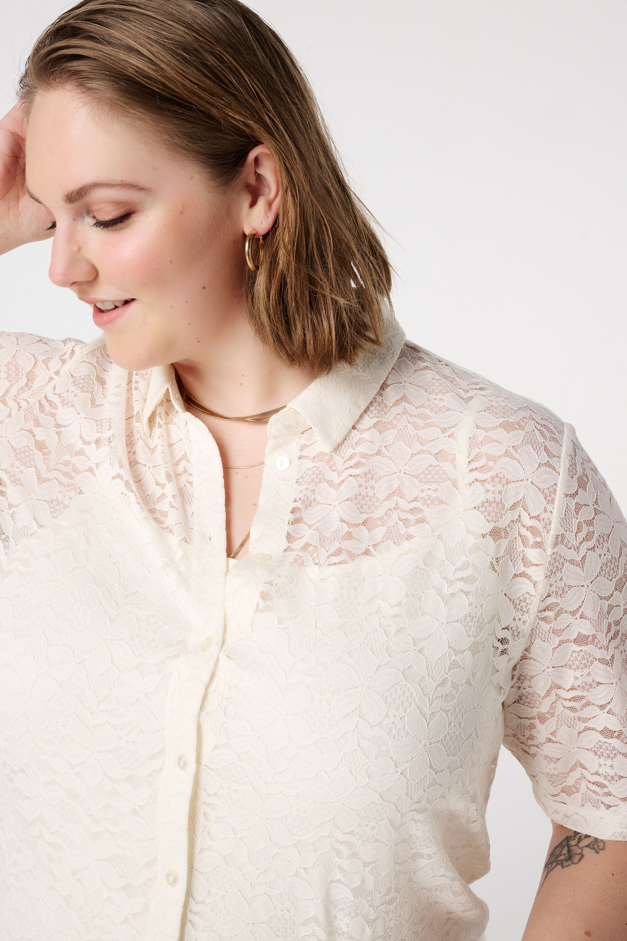 Kanten top met korte mouwen image number 4