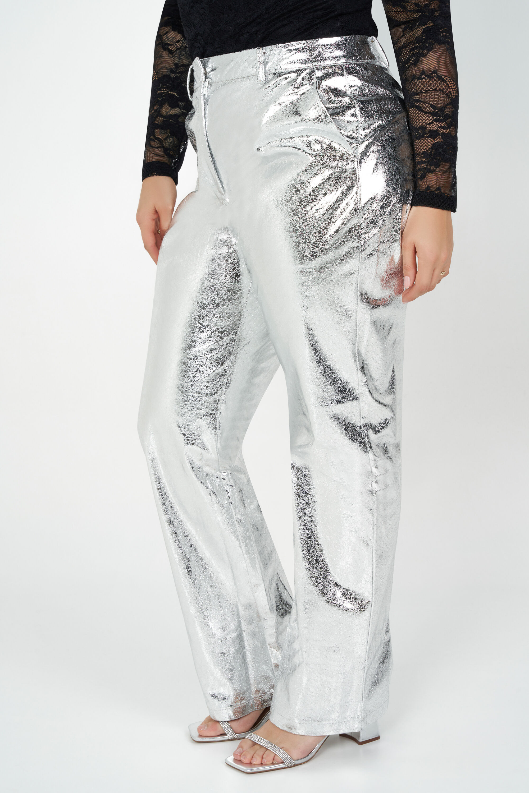 Rechte broek met metallic image number 6