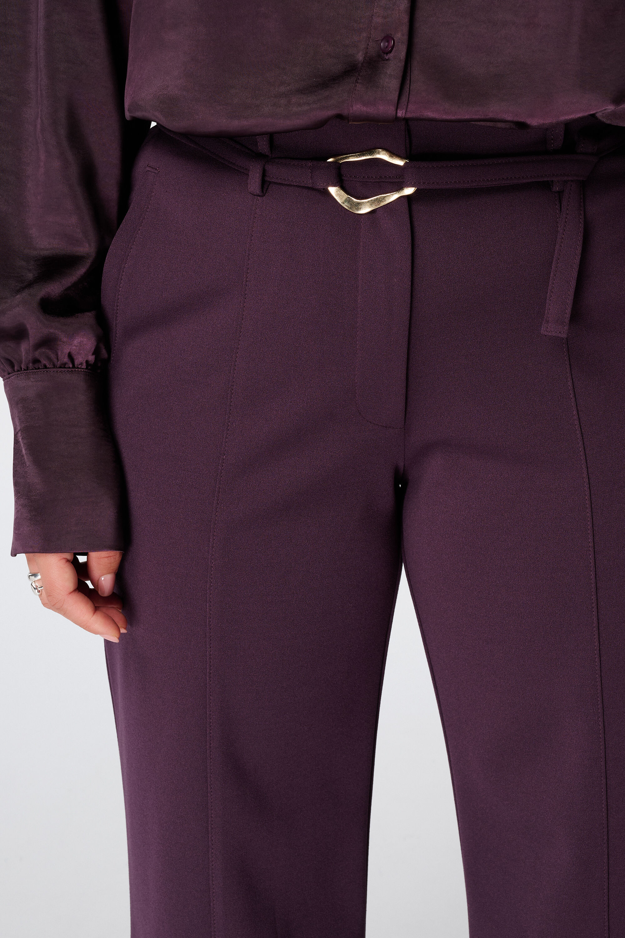 Rechte pantalon met ceintuur image number 4