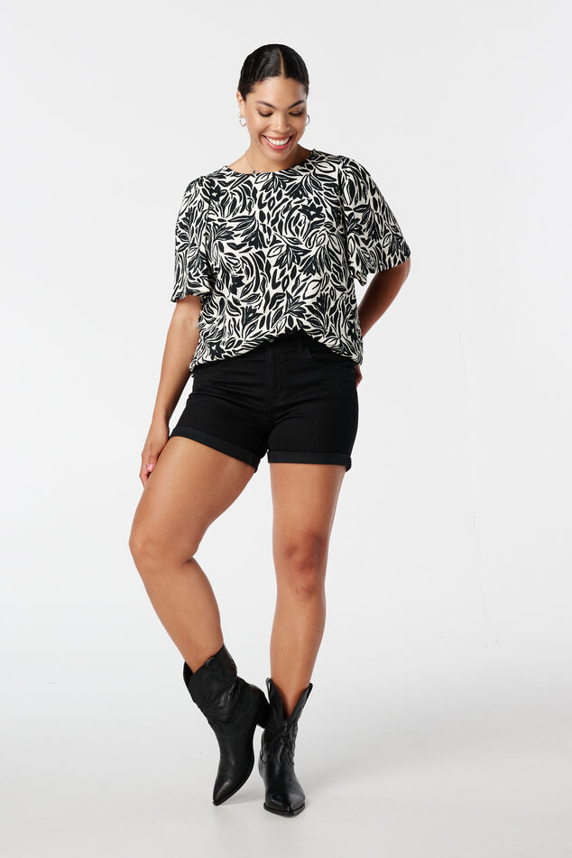 Denim shorts met stretch image number 0