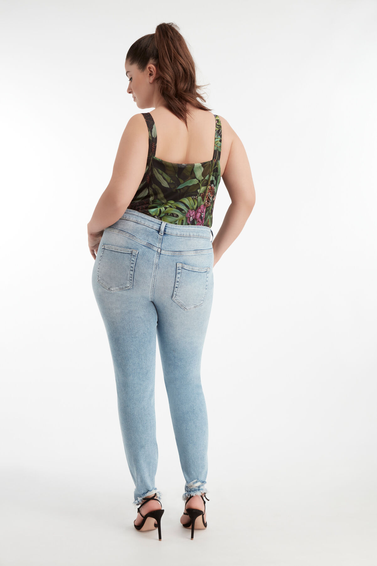 Stonewash Jeans image number 5